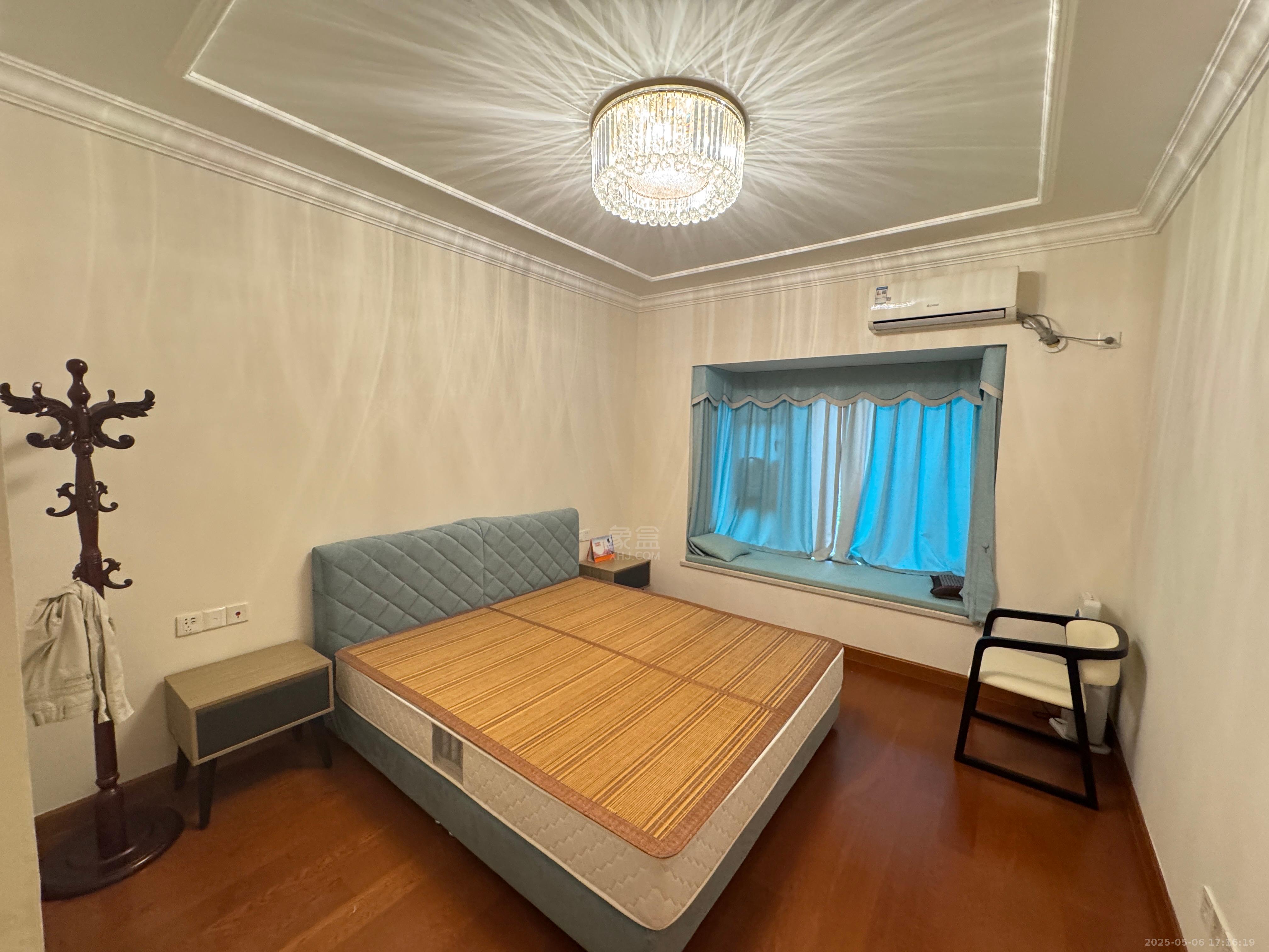 恒大华府 3室2厅2卫 2200.0元/月 恒大华府 3室2厅2卫 2200.0元/月室内图