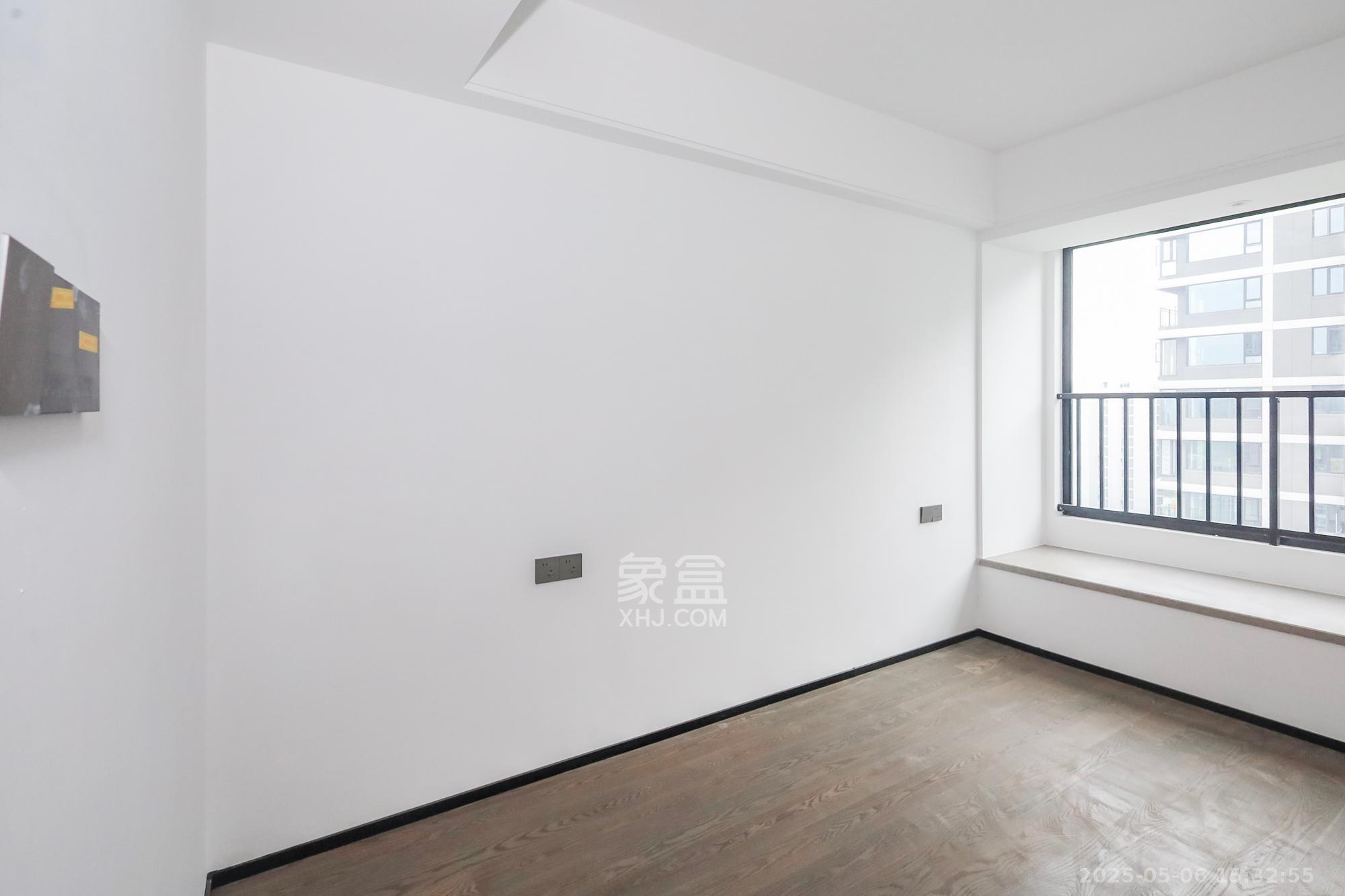 万科森林公园  4室2厅2卫    308.0万 万科森林公园  4室2厅2卫    308.0万卧室