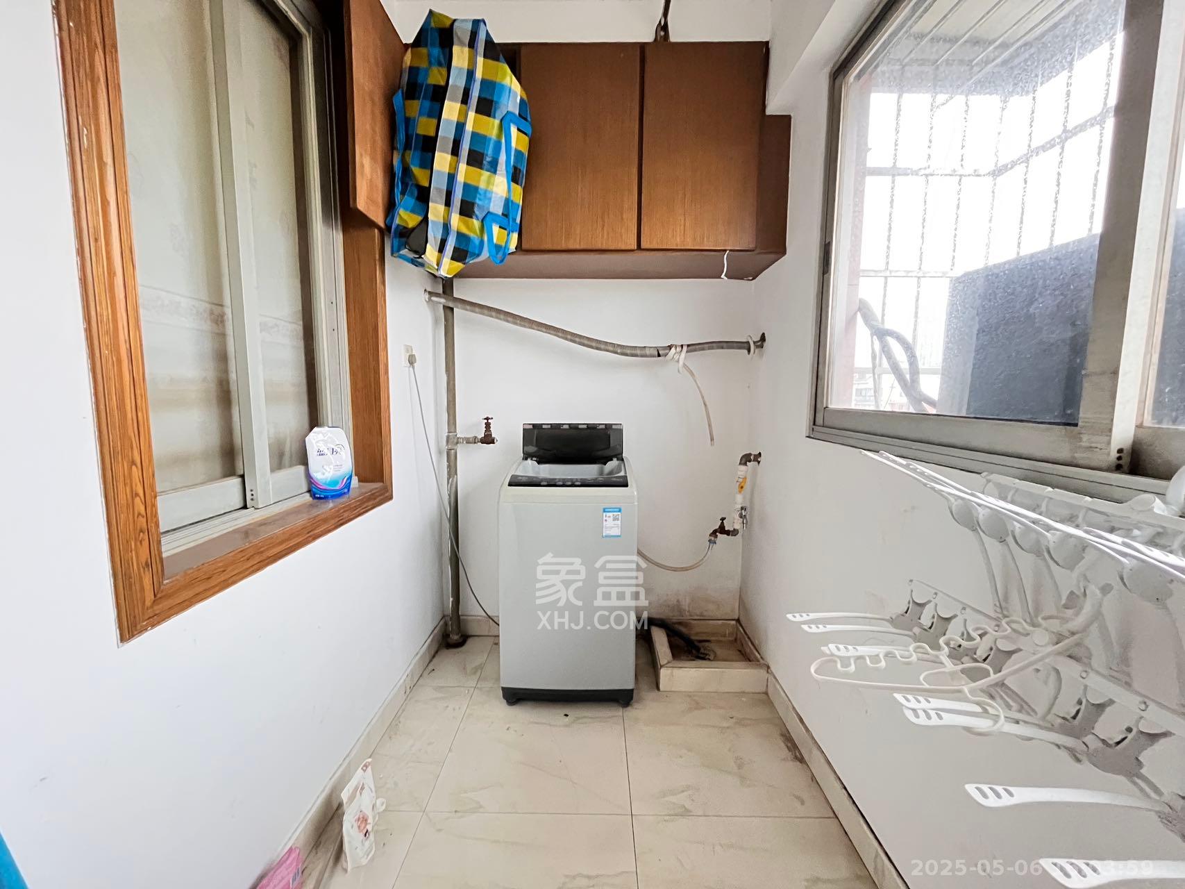 芙蓉区教师村 3室2厅1卫 1600.0元/月 芙蓉区教师村 3室2厅1卫 1600.0元/月室内图