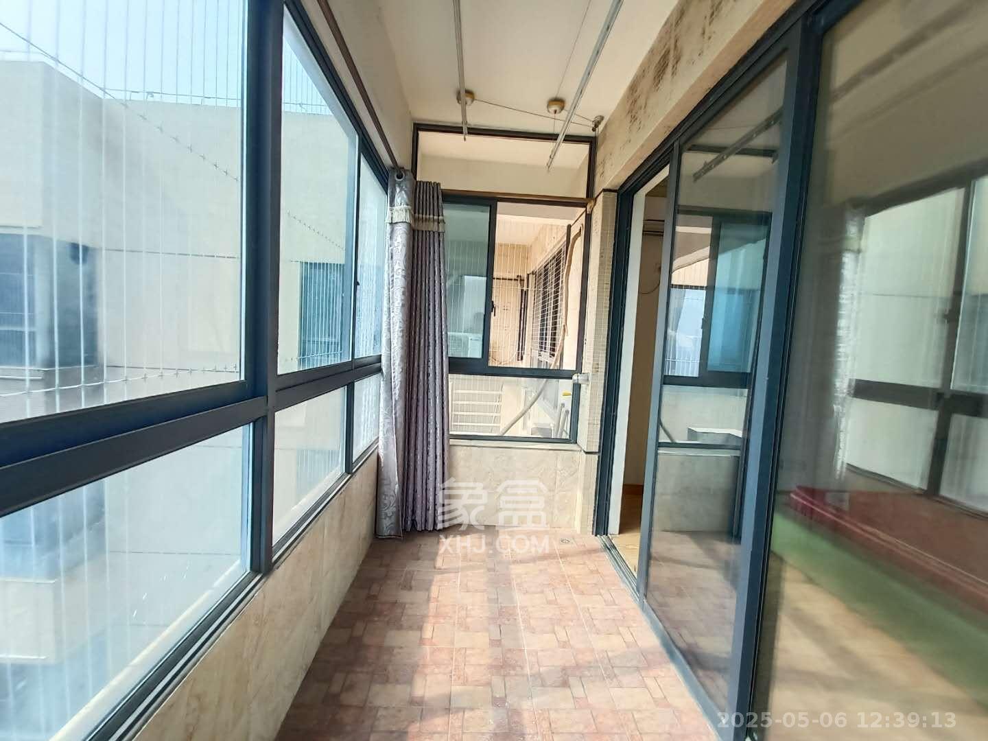 长房时代城  3室2厅1卫    2600.0元/月室内图