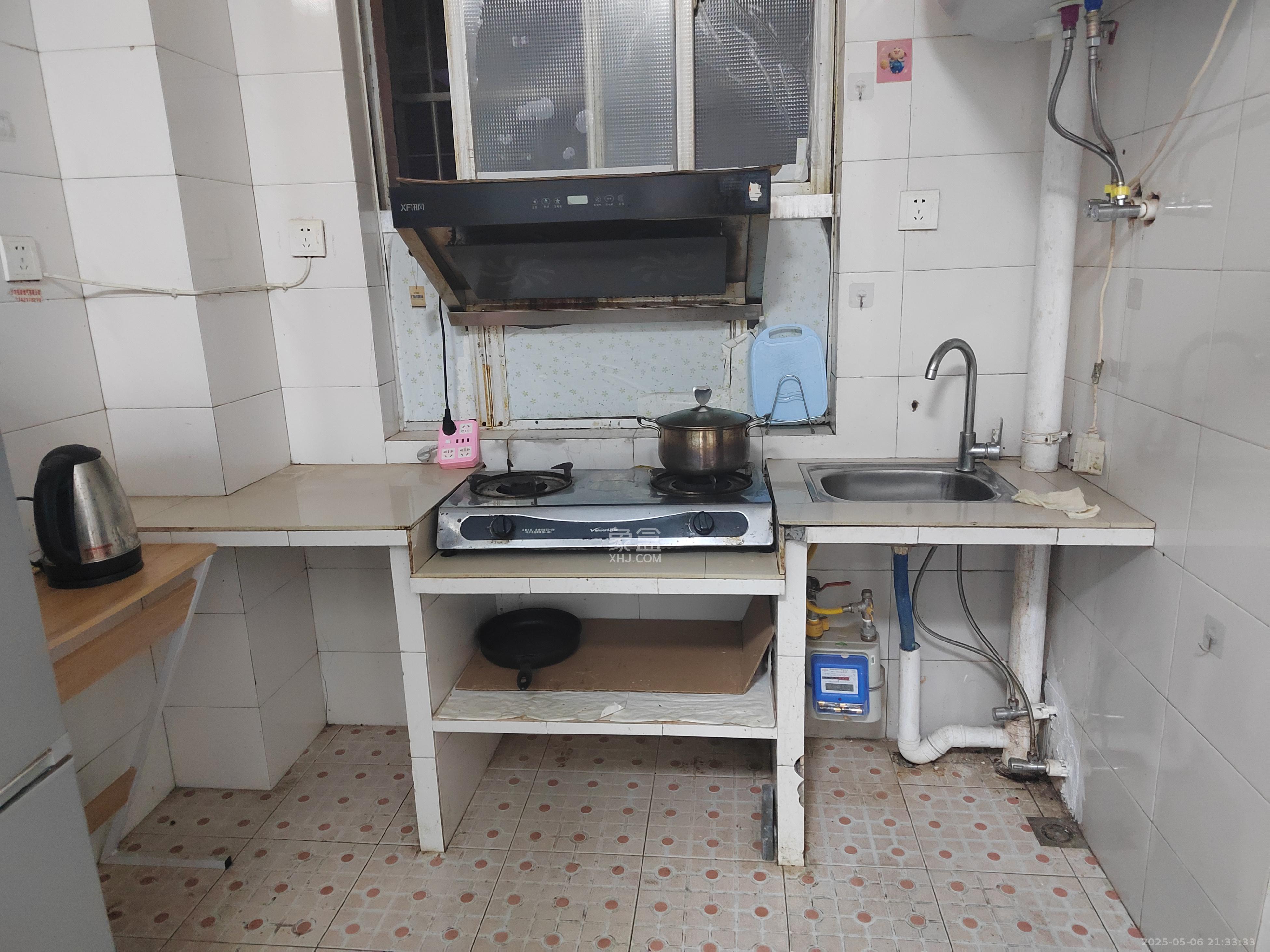 茶子山小区  1室1厅1卫   1380.00元/月室内图