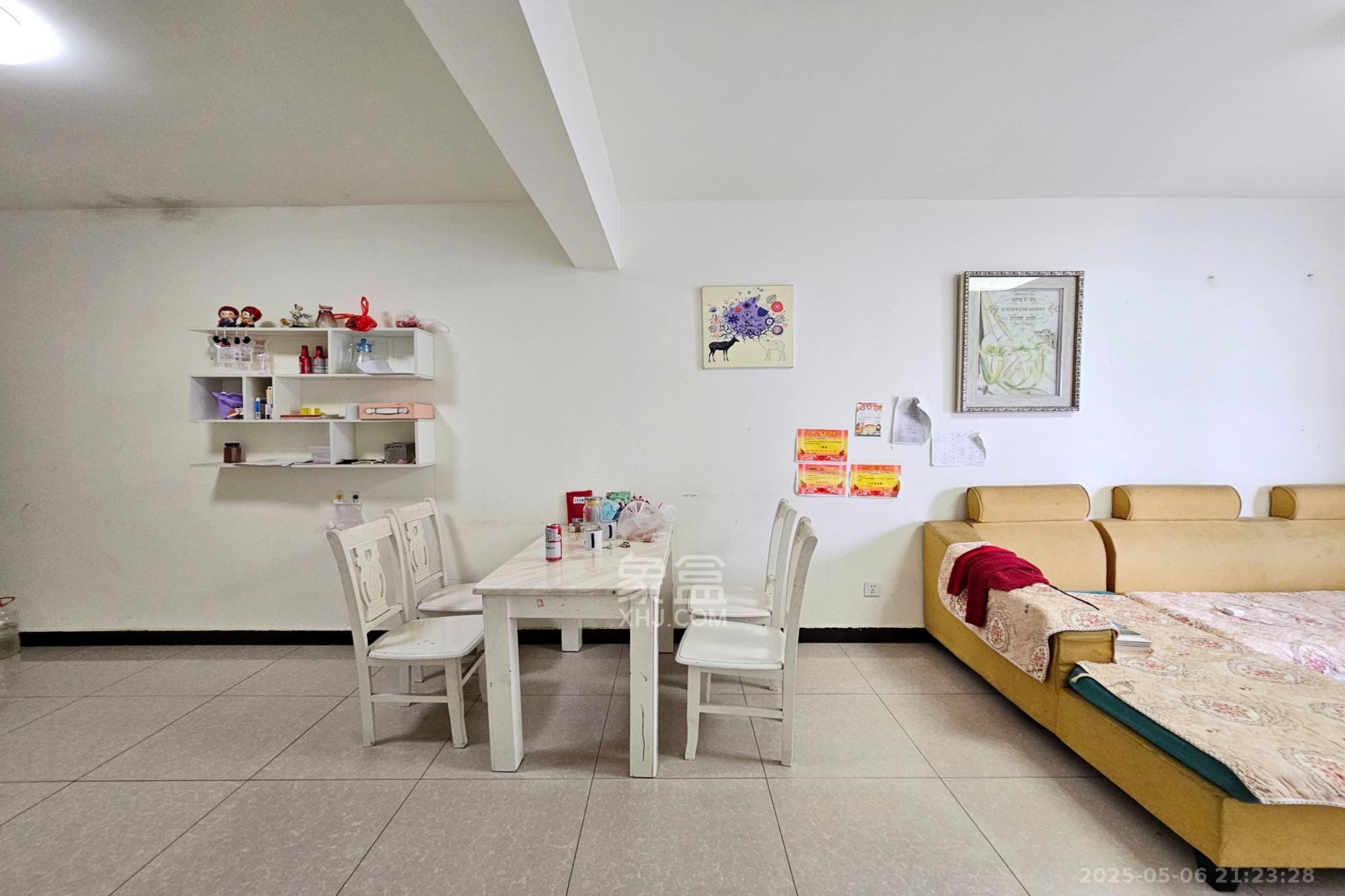 明昇壹城（明昇时代广场）一期  3室1厅1卫    138.0万客厅