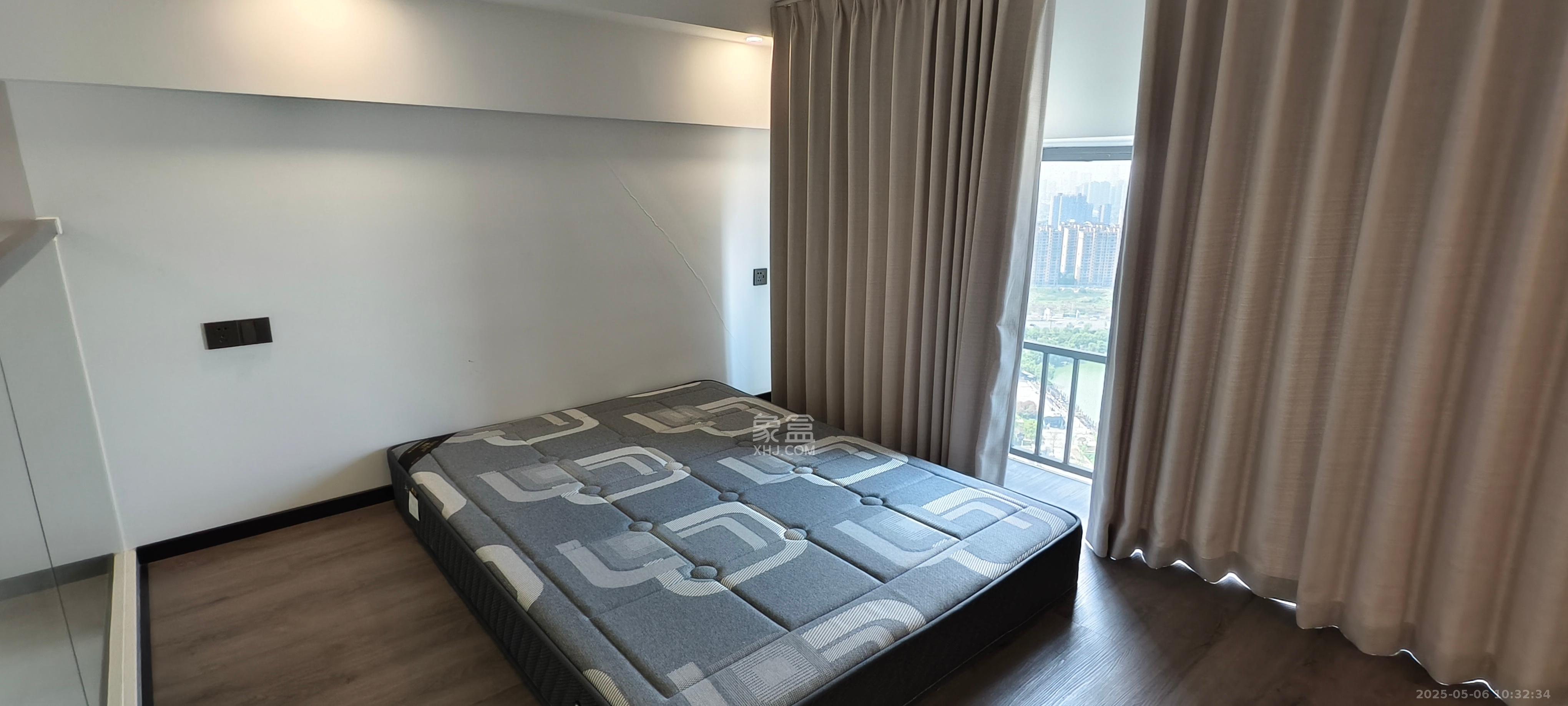 藏珑湖上公馆  1室1厅1卫   2600.00元/月室内图