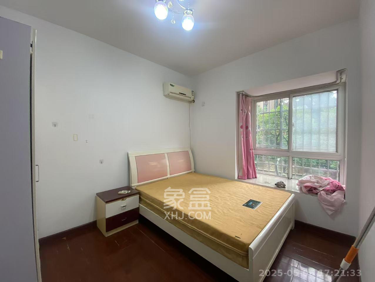 万丽景园  1室2厅1卫   1800.00元/月室内图