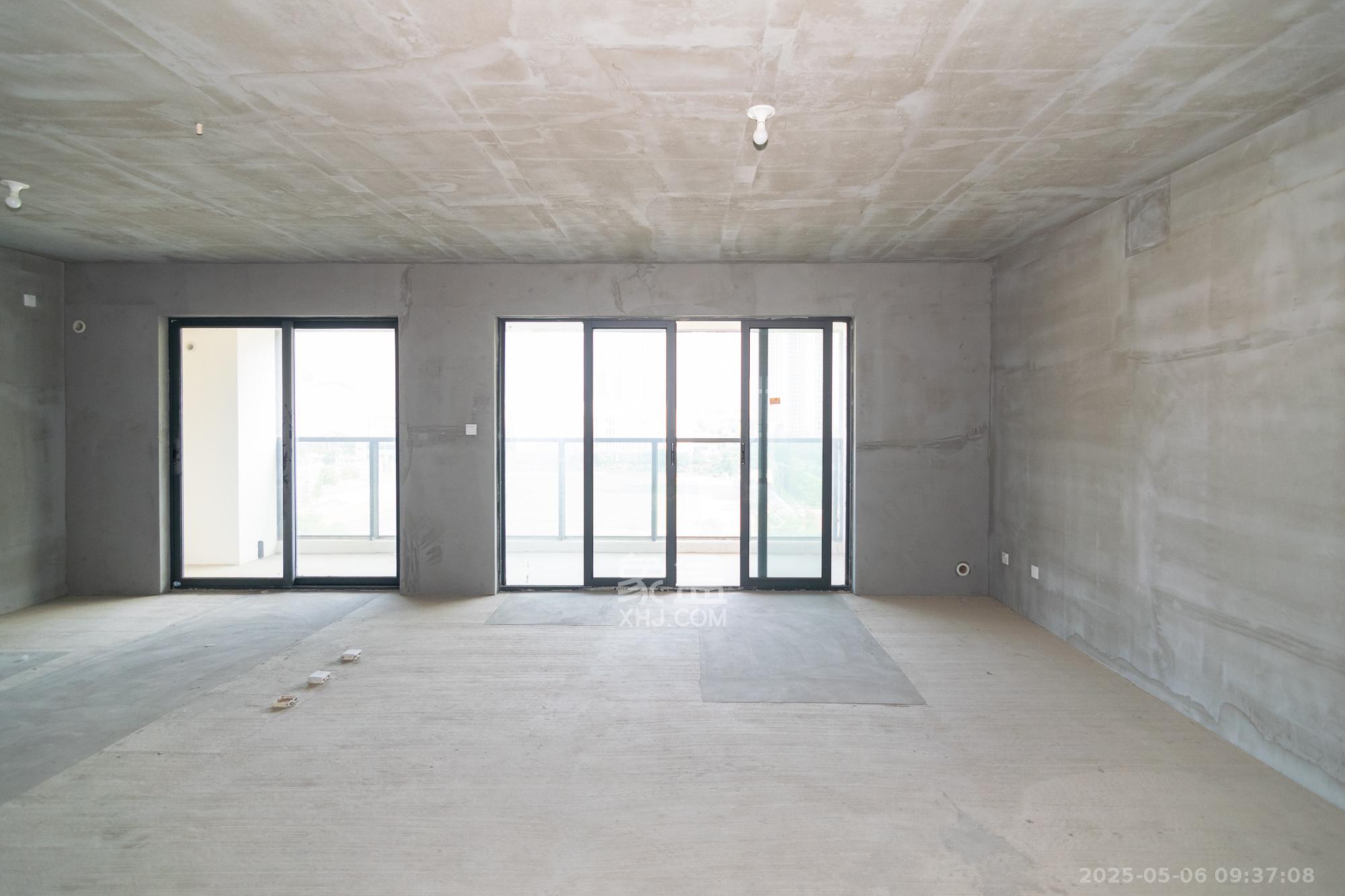 中交凤鸣九章 4室2厅2卫 180.0万 中交凤鸣九章 4室2厅2卫 180.0万客厅