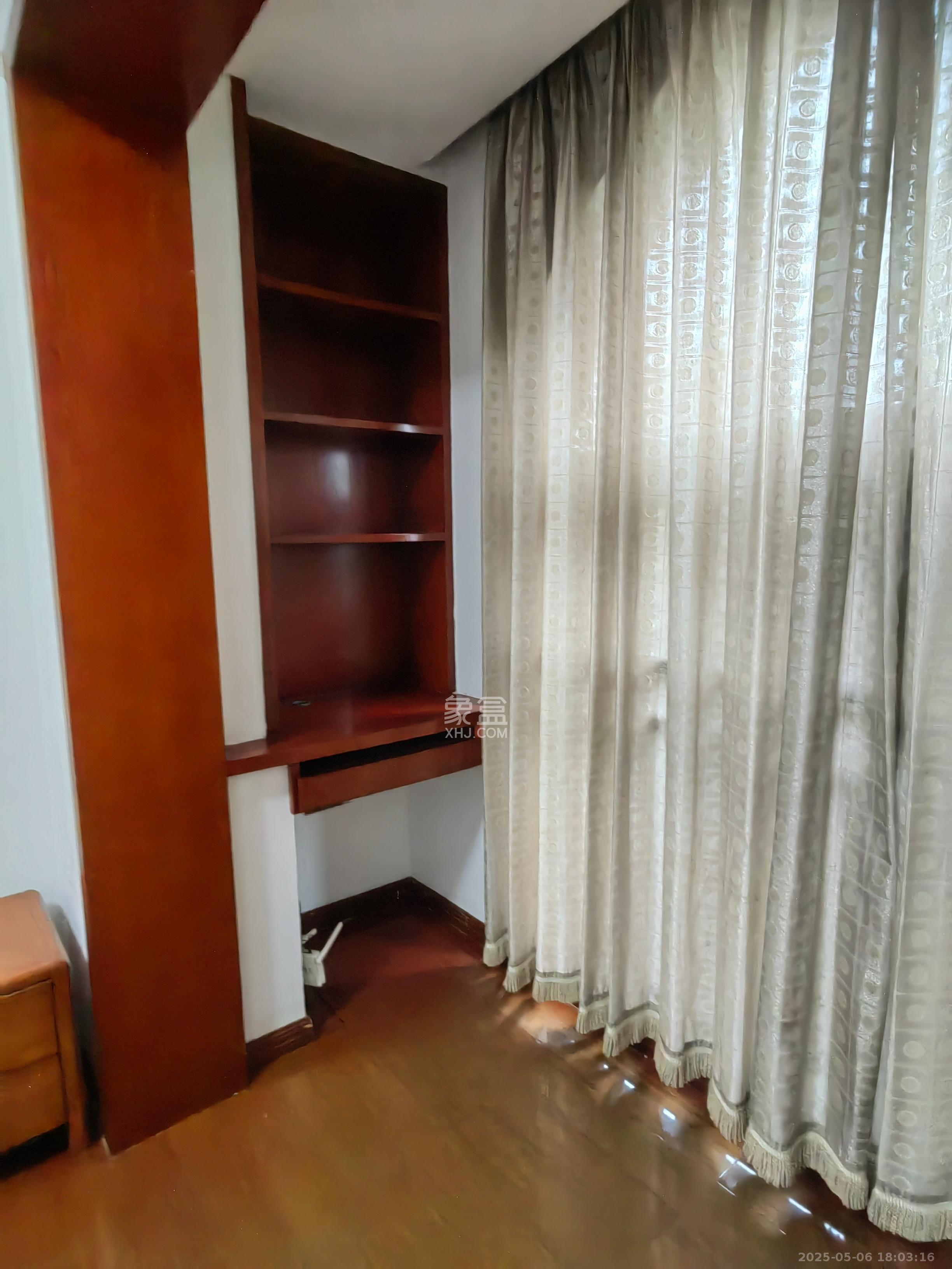 东玺门  3室1厅1卫   2800.00元/月室内图