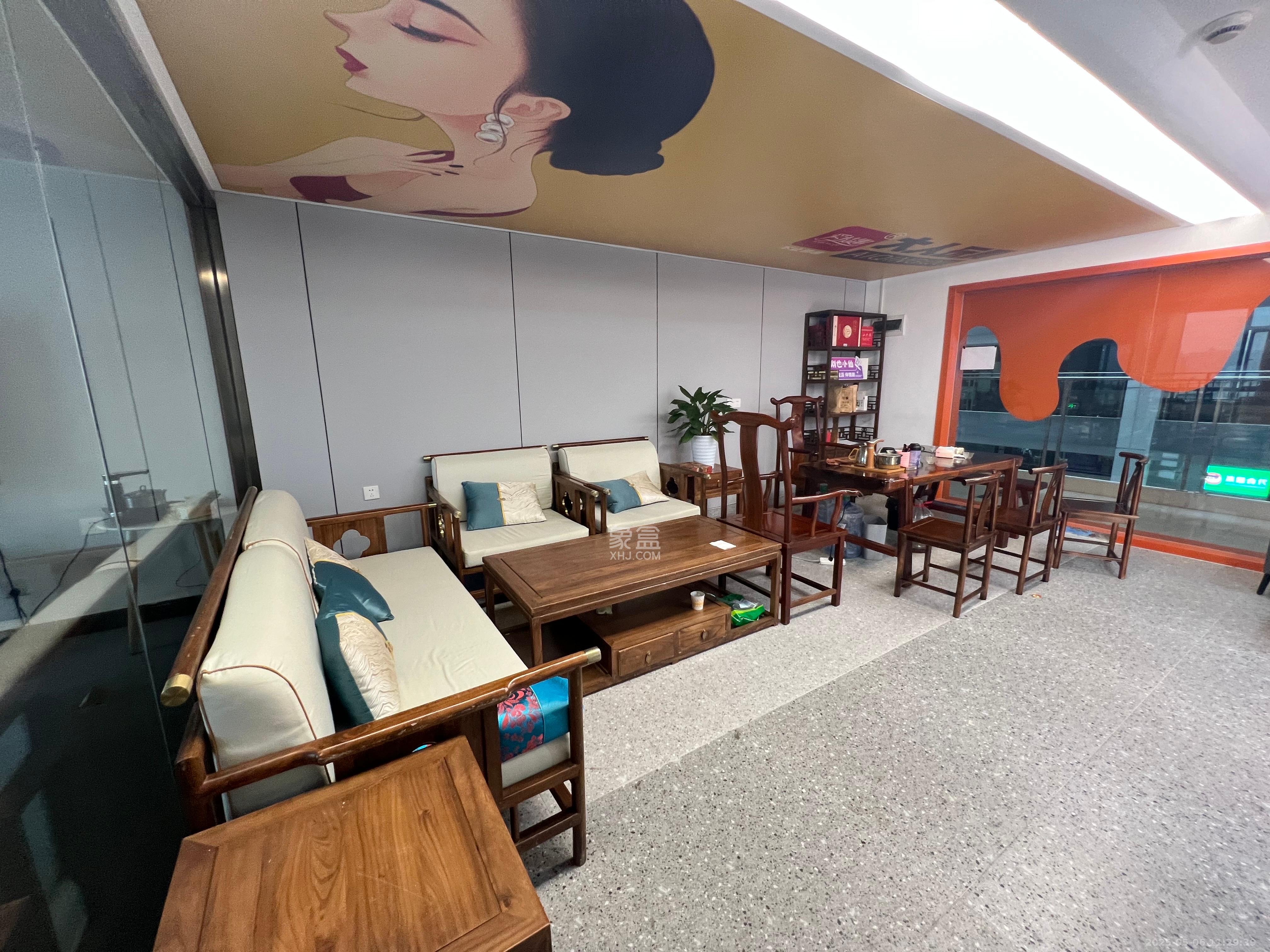 长房中庭国际（东郡华蓉广场）  3室2厅1卫   6000.00元/月室内图