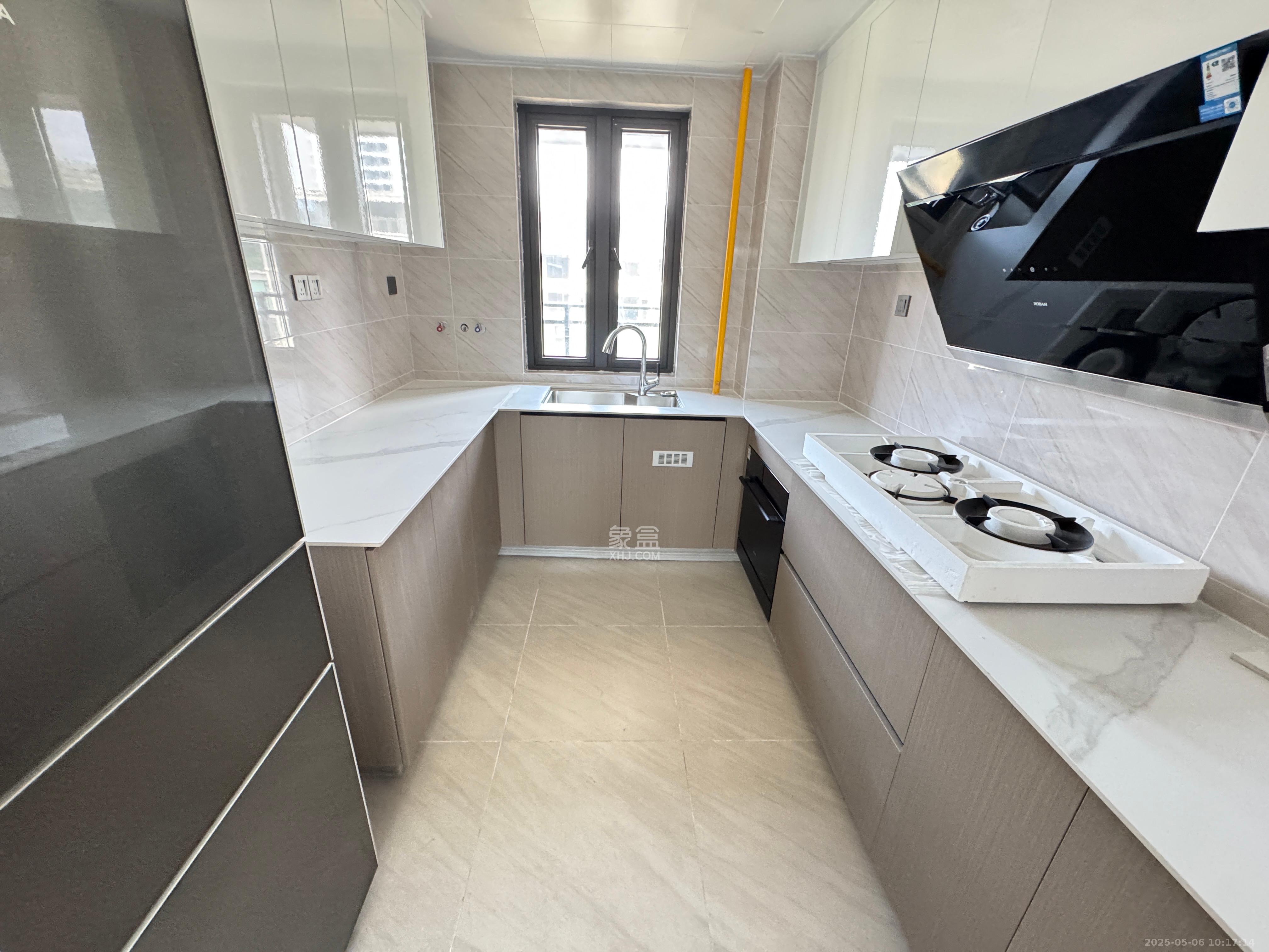 碧桂园阅山境 5室2厅2卫 3300.0元/月 碧桂园阅山境 5室2厅2卫 3300.0元/月室内图