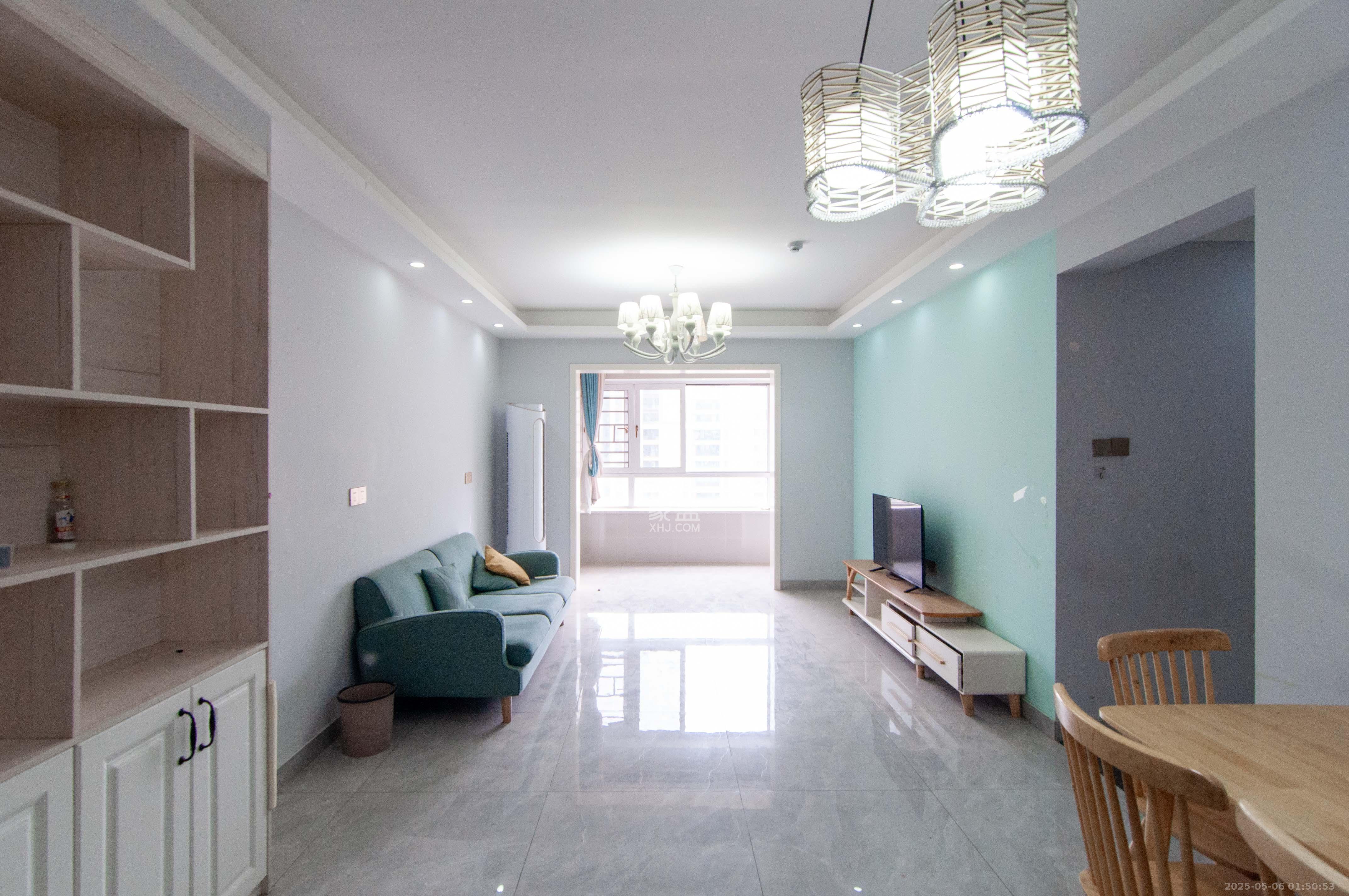 卓越浅水湾 3室2厅2卫 115.0万 卓越浅水湾 3室2厅2卫 115.0万客厅