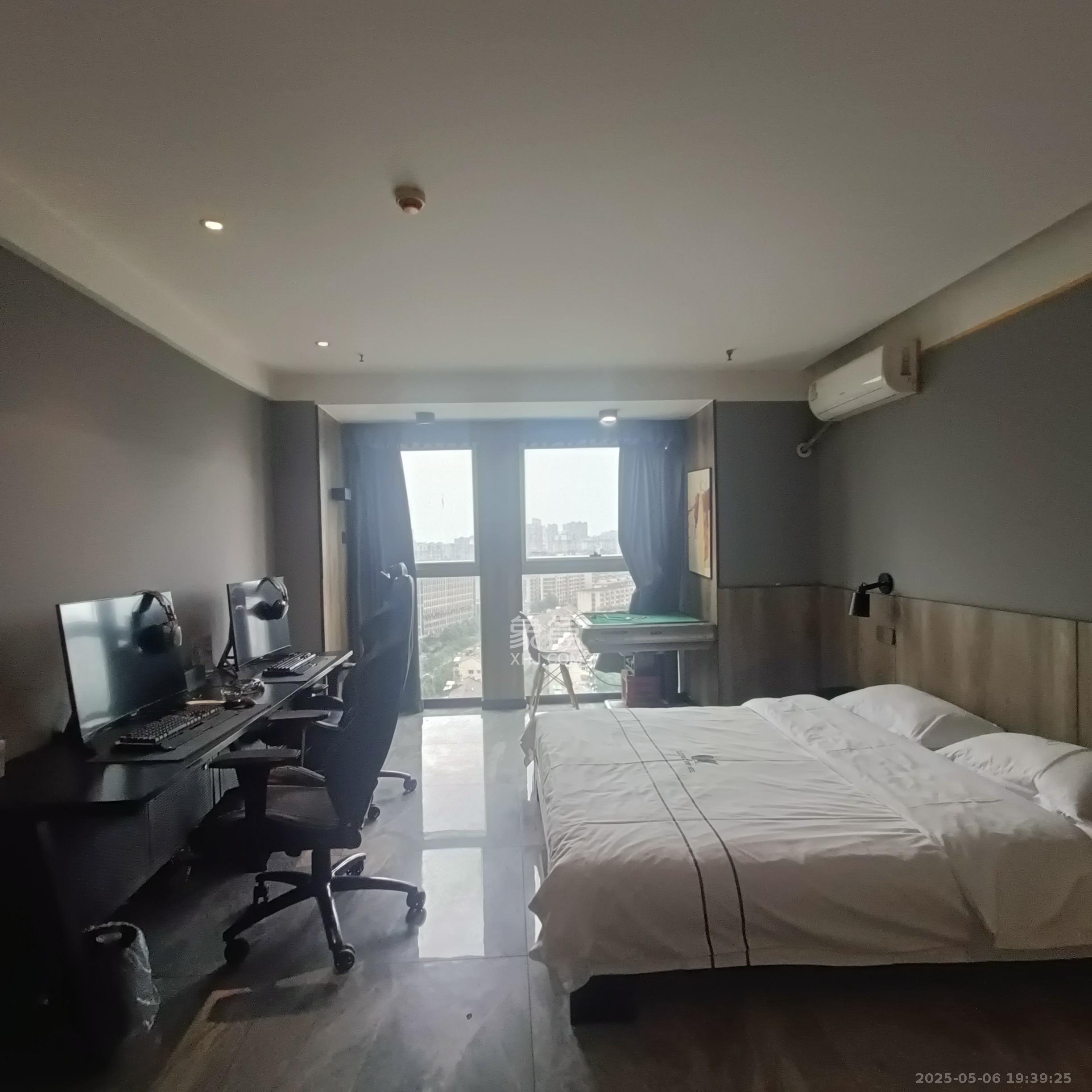 五峰国际 1室0厅1卫 1300.0元/月 五峰国际 1室0厅1卫 1300.0元/月室内图