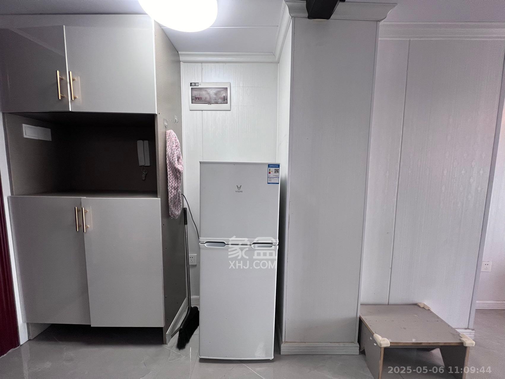 东方美地  2室1厅1卫   1800.00元/月室内图