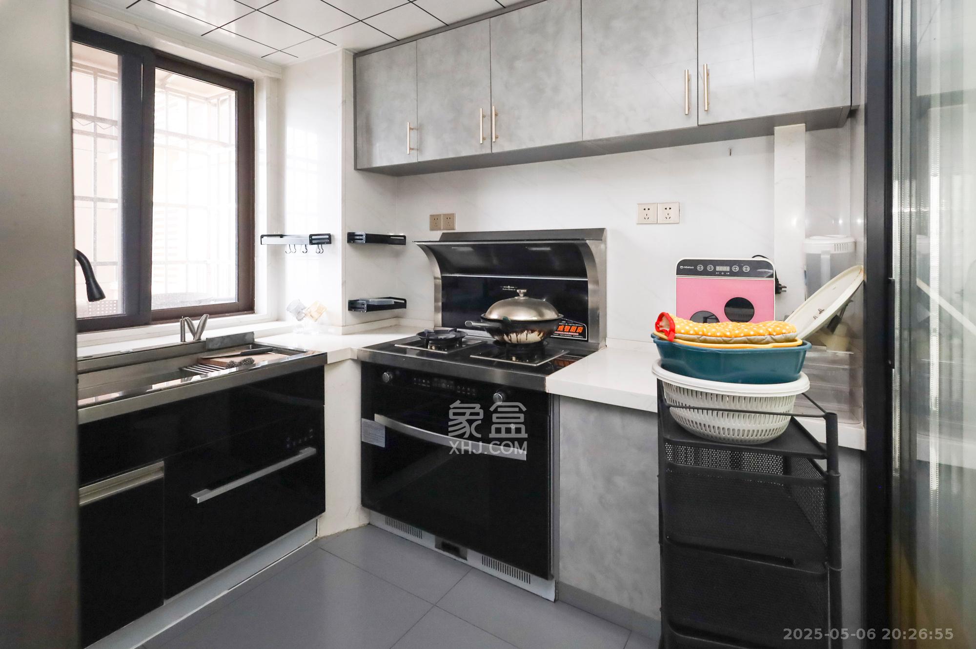 学府星城 3室2厅2卫 56.8万 学府星城 3室2厅2卫 56.8万厨房