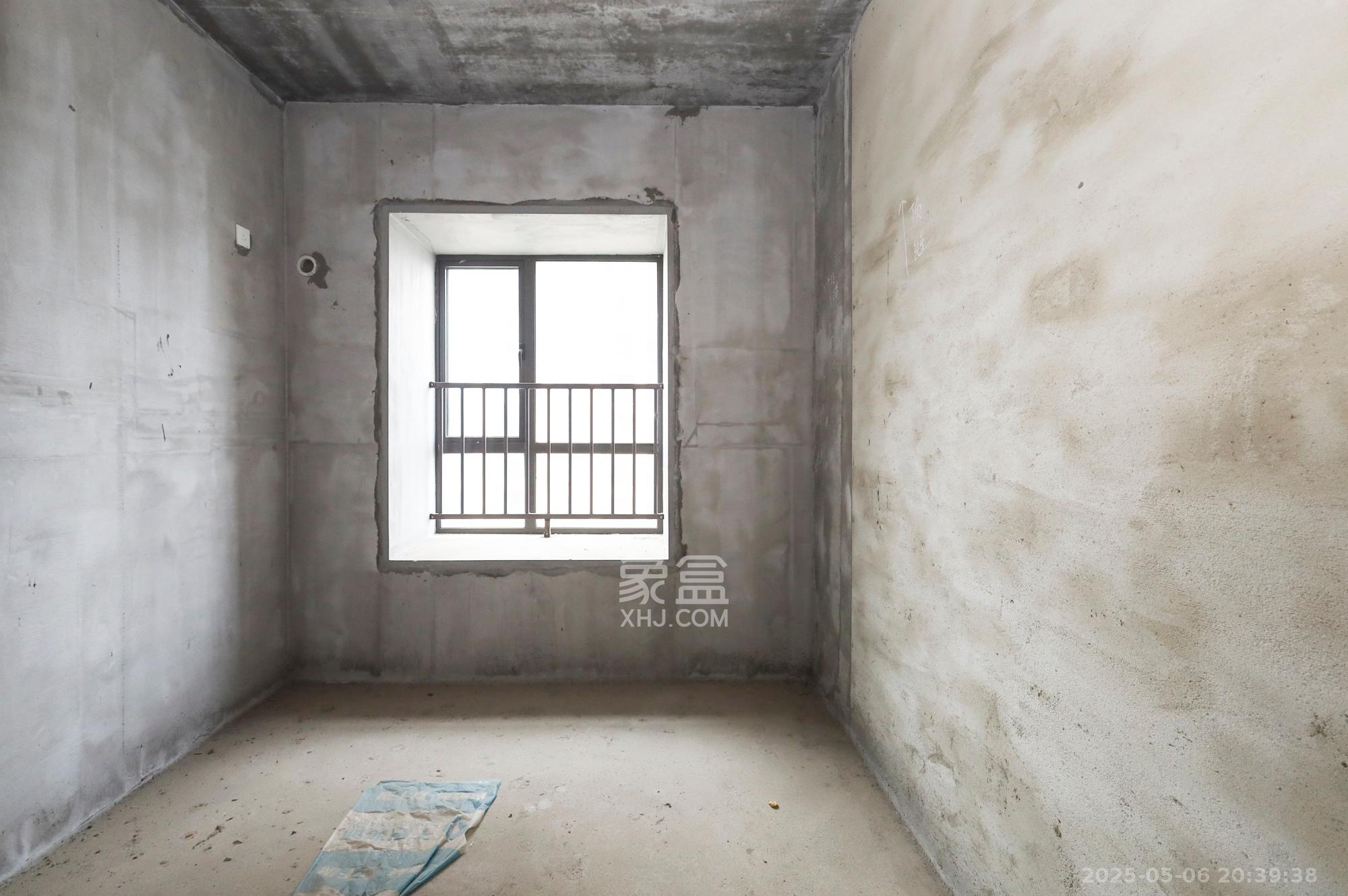 帝辰金缇水郡 1室0厅0卫 78.0万 帝辰金缇水郡 1室0厅0卫 78.0万卧室