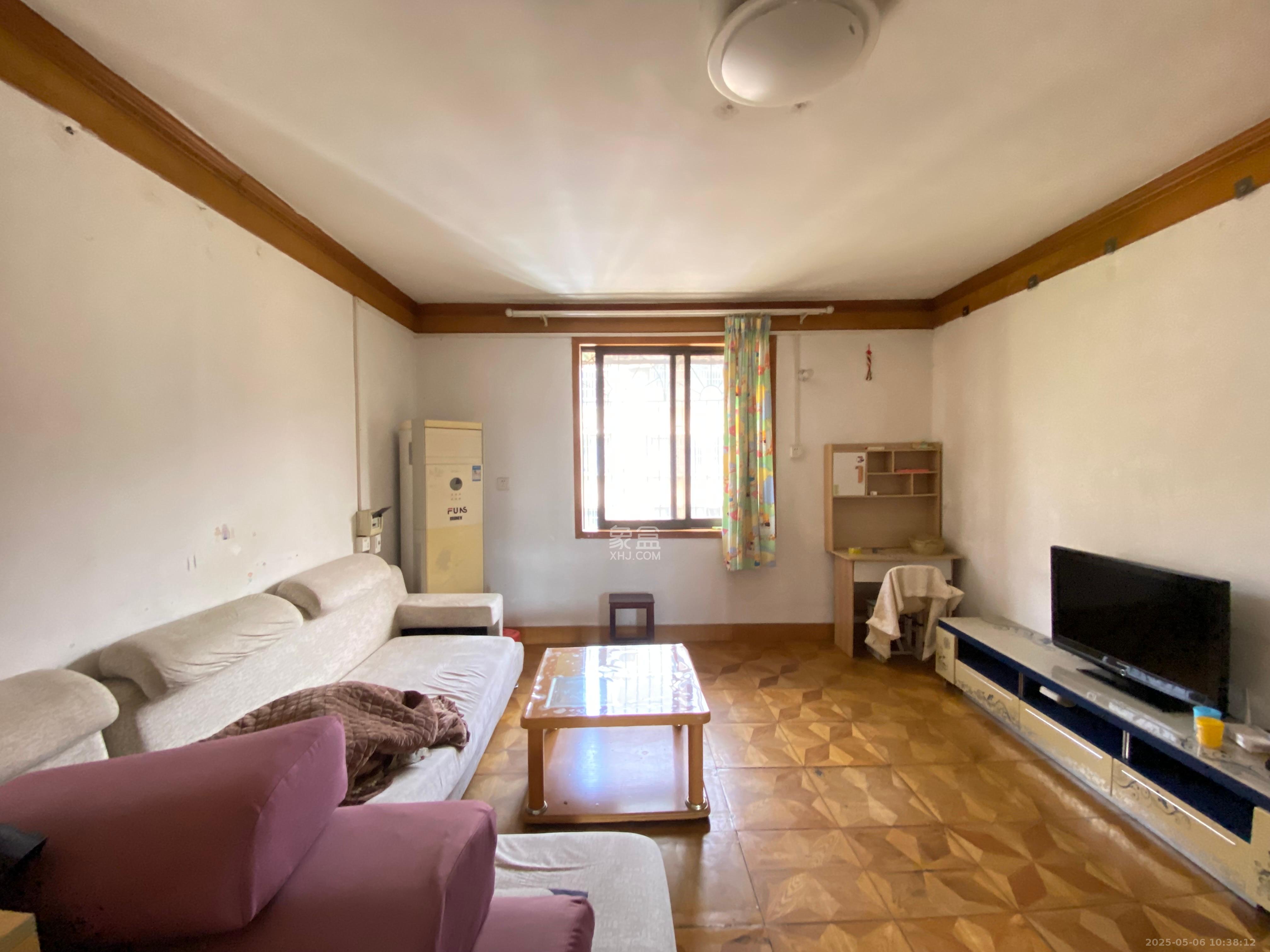 鸿基花园  3室2厅1卫    1900.0元/月 鸿基花园  3室2厅1卫    1900.0元/月室内图