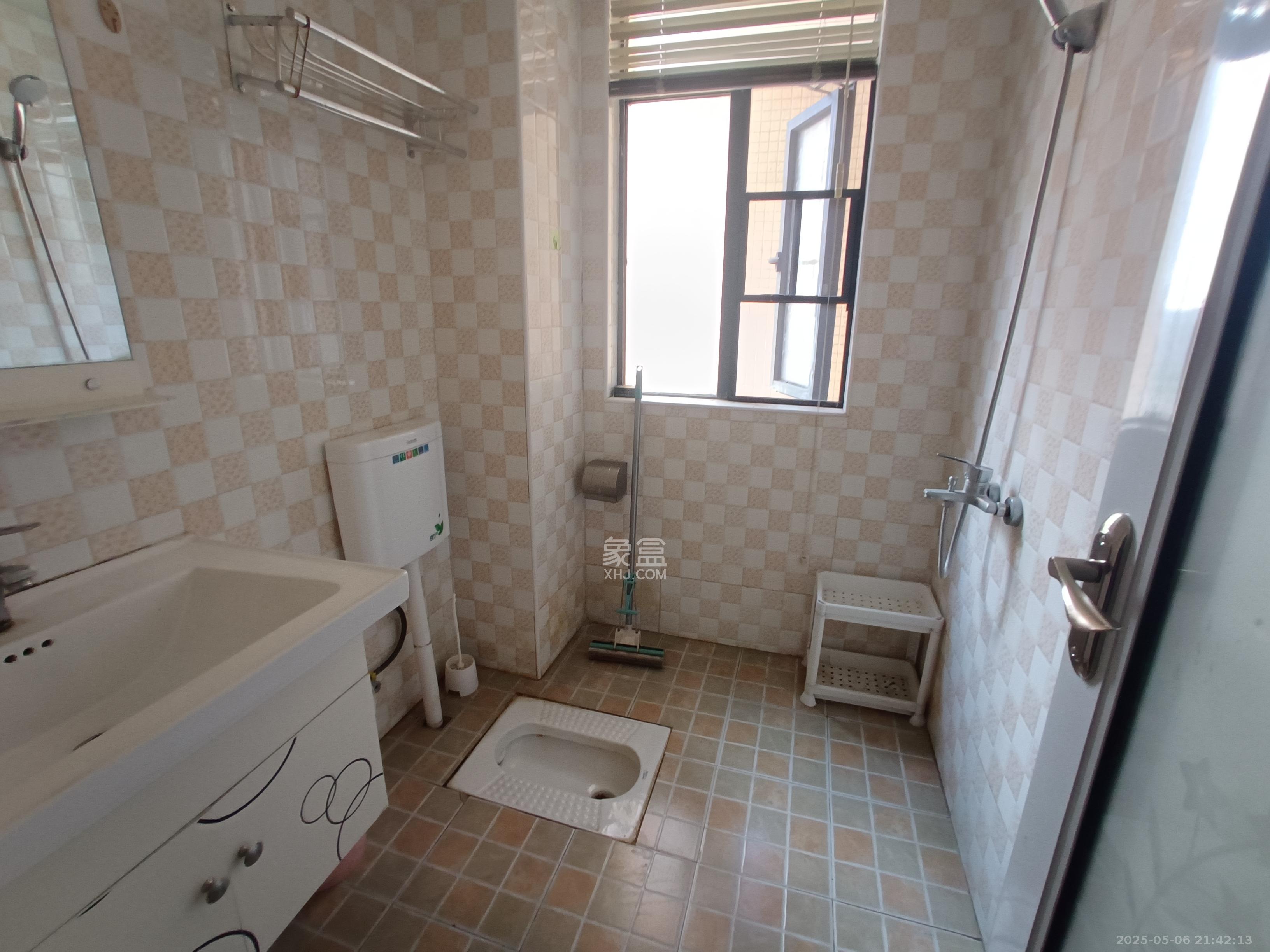 剑桥名门 2室2厅1卫 1900.0元/月 剑桥名门 2室2厅1卫 1900.0元/月室内图