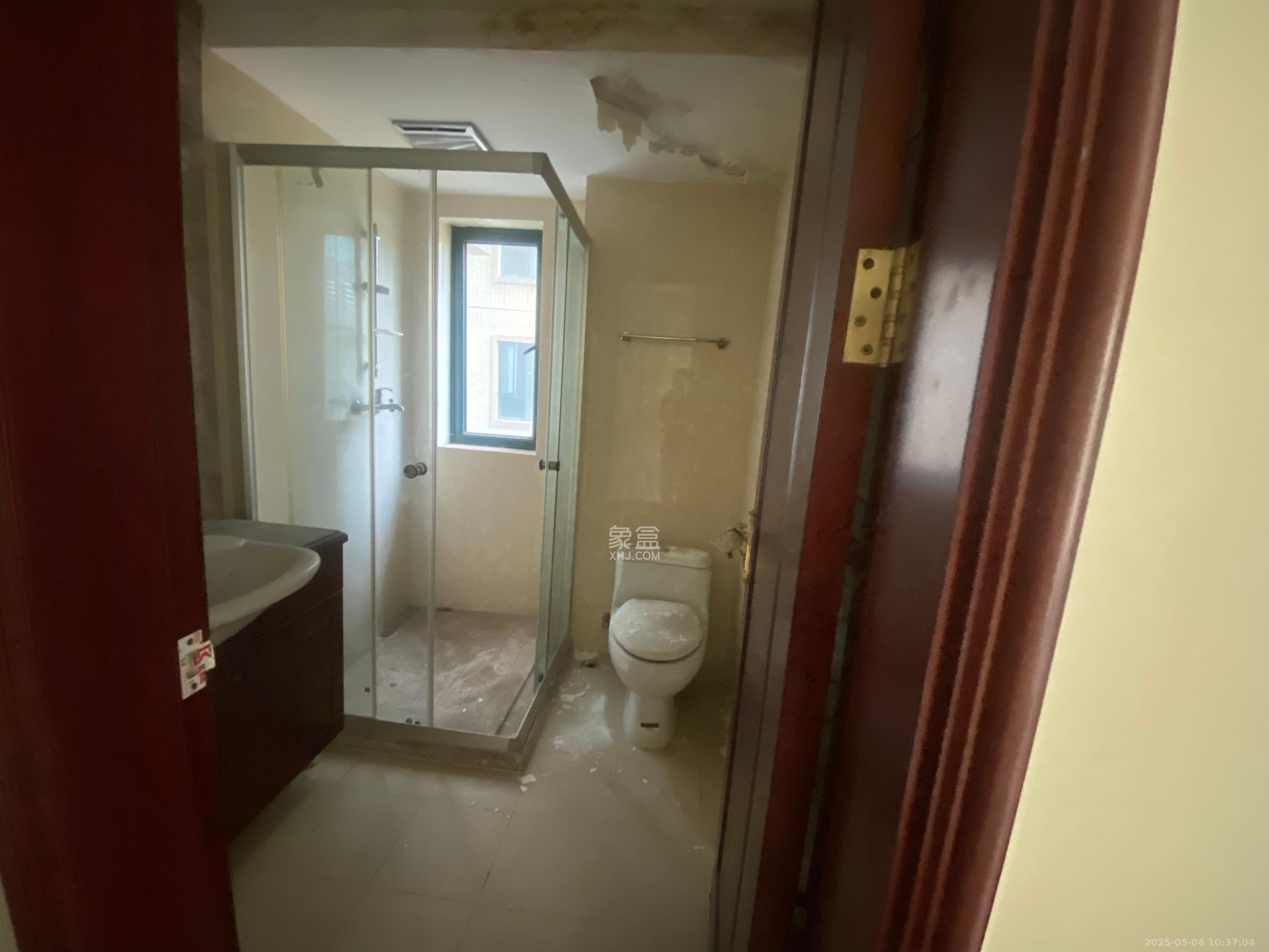 恒大城 4室2厅2卫 3000.0元/月 恒大城 4室2厅2卫 3000.0元/月室内图