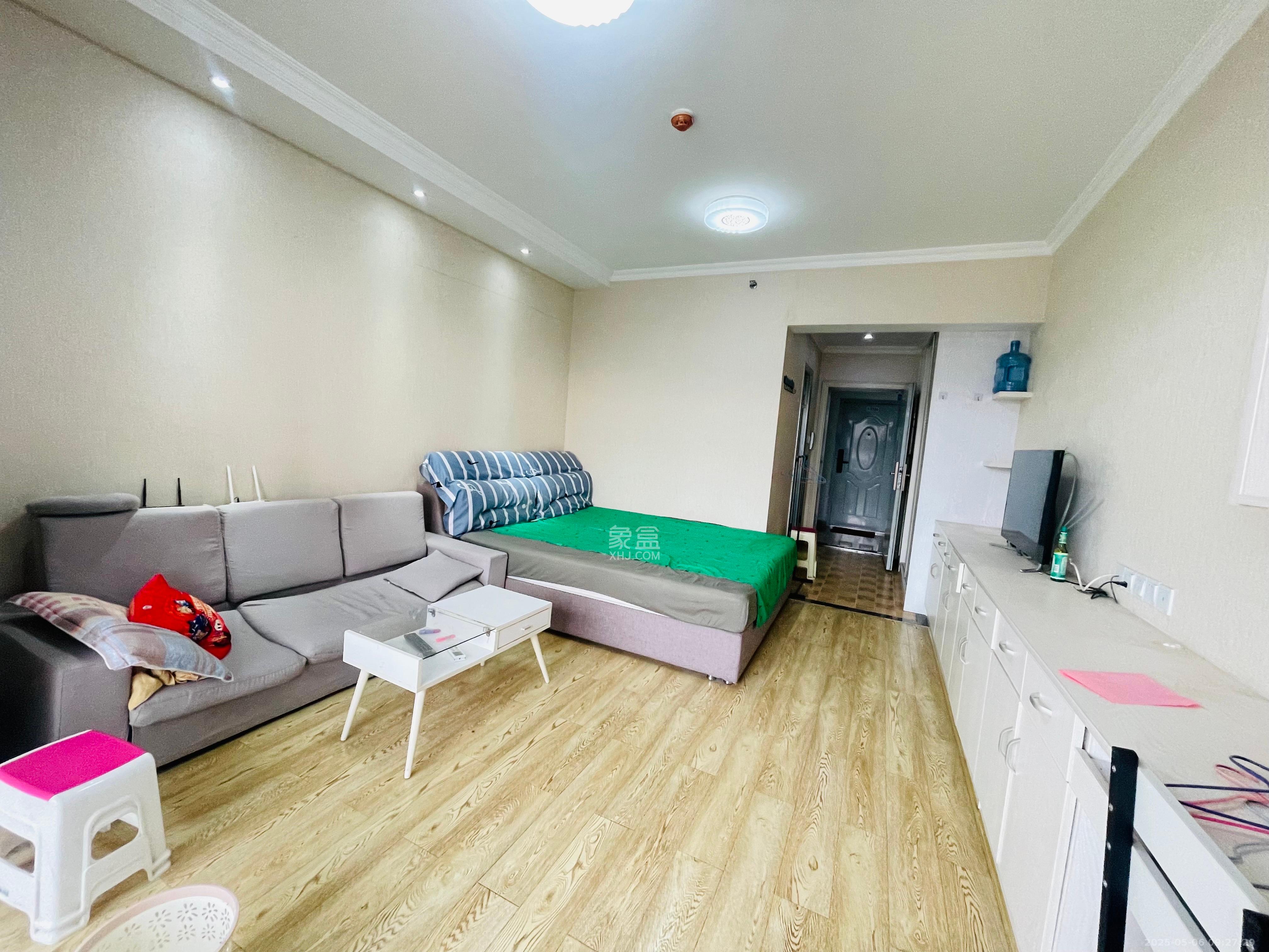 怡海星城 1室1厅1卫 1100.0元/月 怡海星城 1室1厅1卫 1100.0元/月室内图