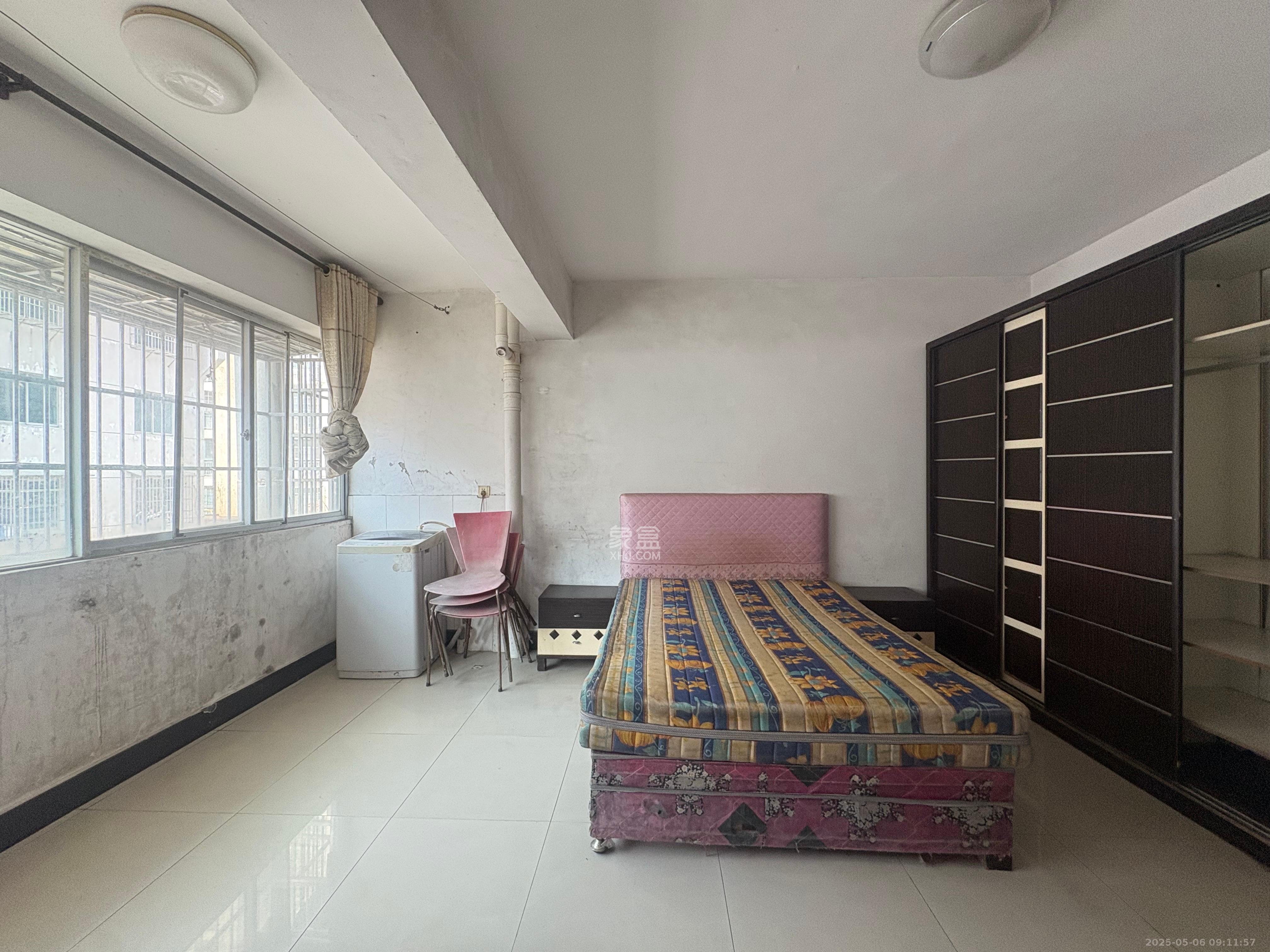 茶叶大市场“山水茗园”  2室1厅1卫    1000.0元/月室内图