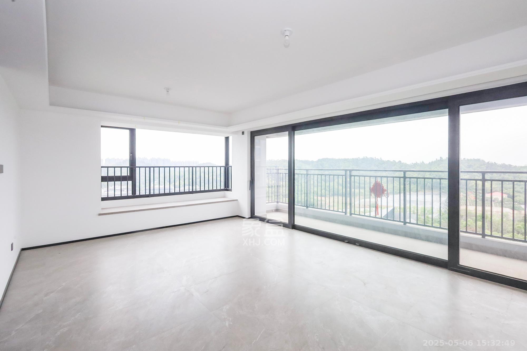 万科森林公园  4室2厅2卫    308.0万 万科森林公园  4室2厅2卫    308.0万客厅