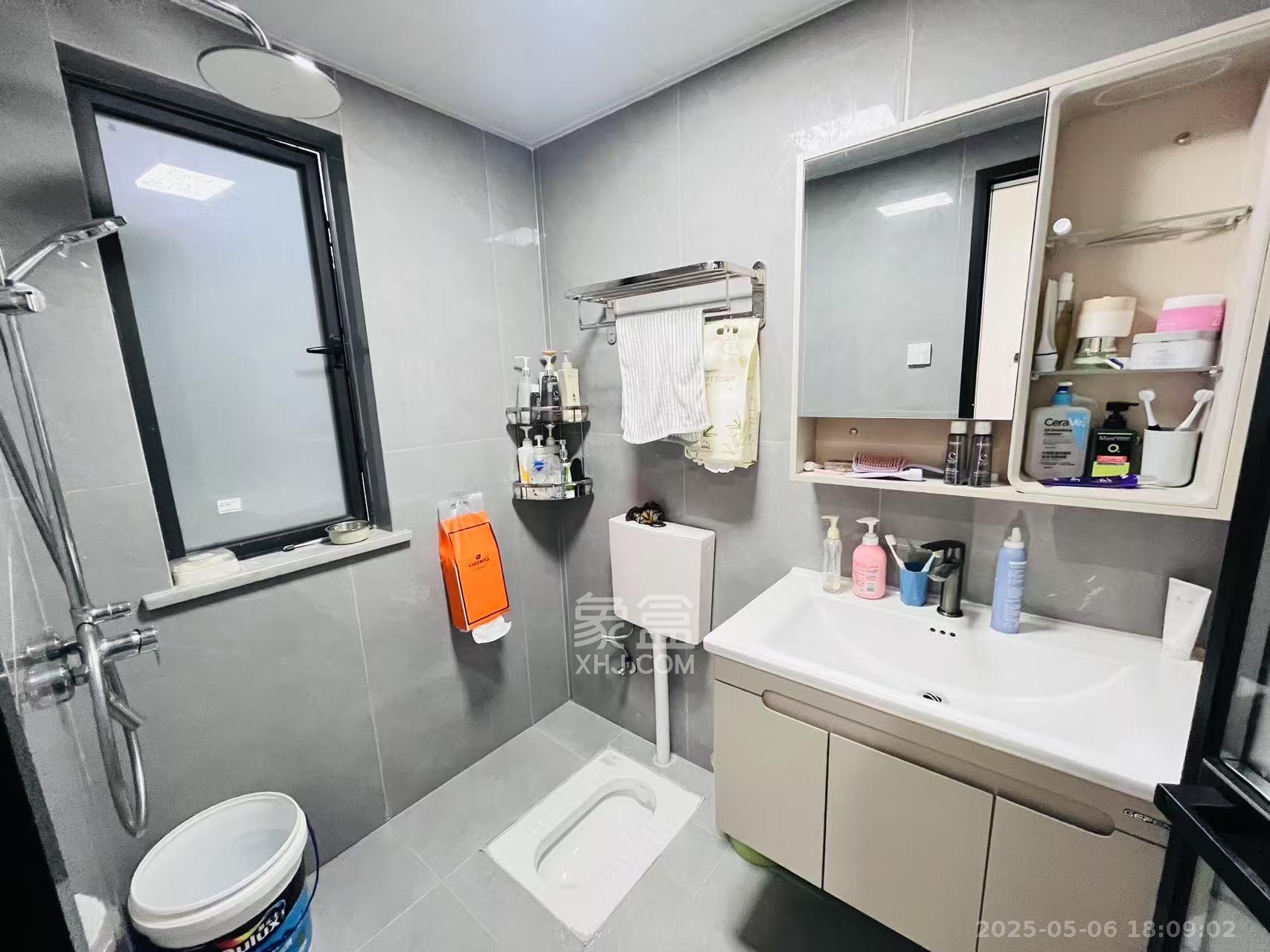 旭日嘉苑  3室2厅2卫   3500.00元/月室内图