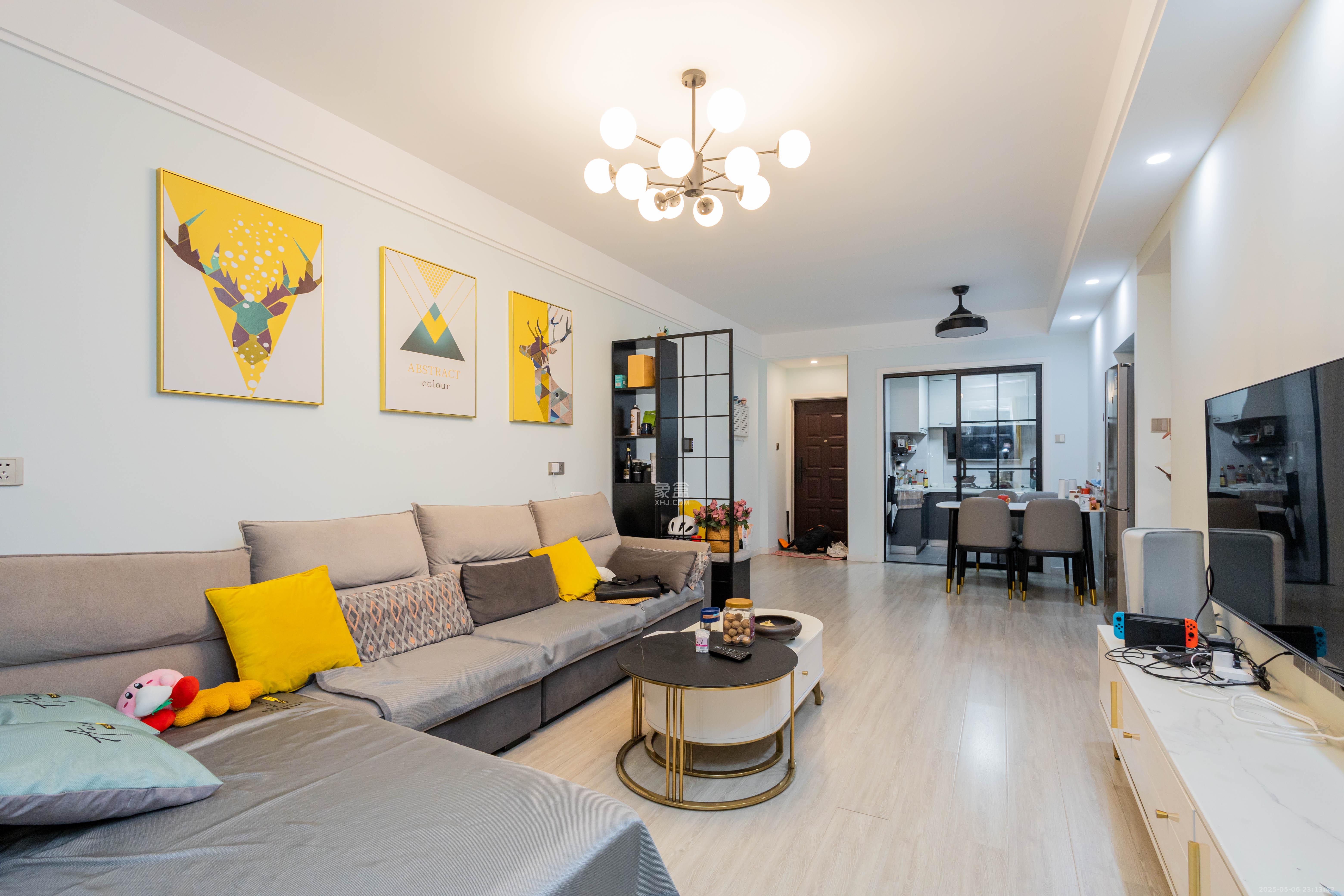 辉宏橄榄城 3室2厅1卫 69.8万 辉宏橄榄城 3室2厅1卫 69.8万客厅