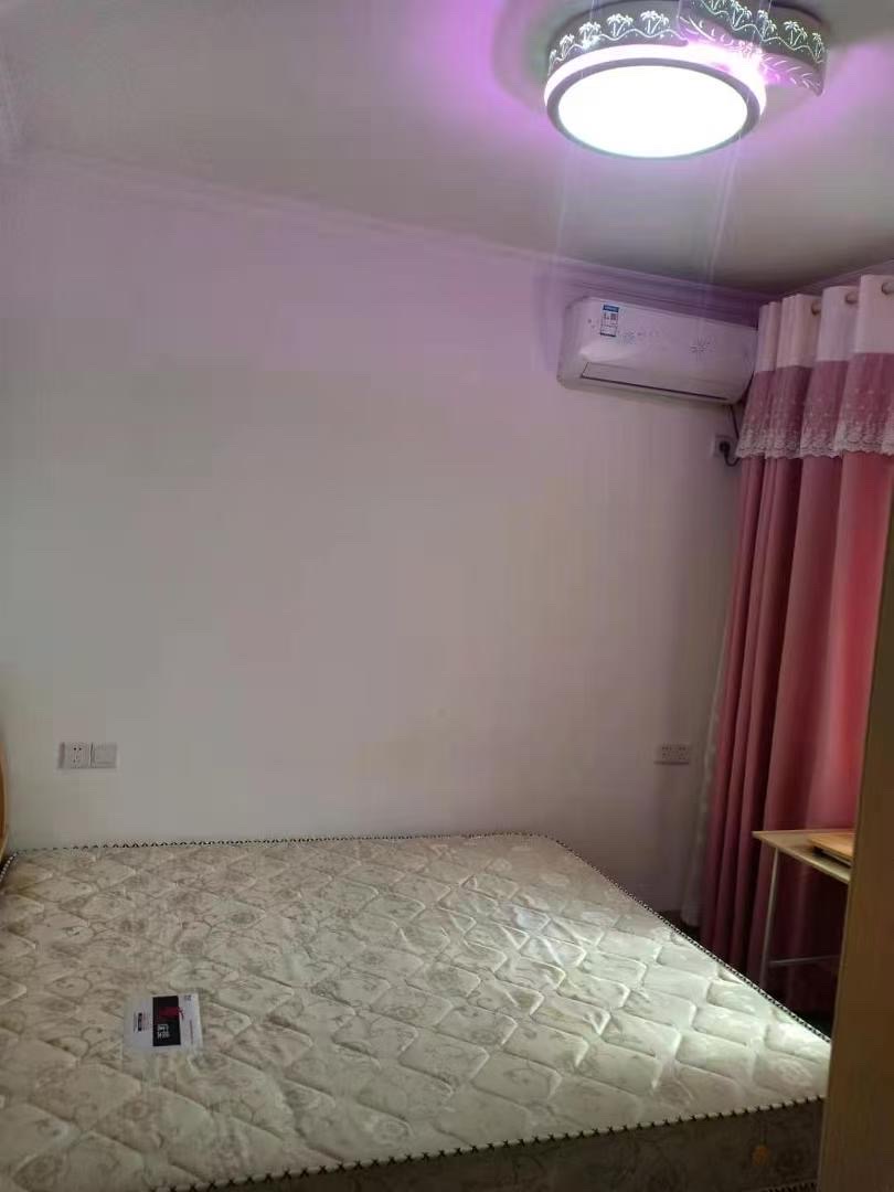 长和广场 2室2厅1卫 1800.0元/月 长和广场 2室2厅1卫 1800.0元/月室内图