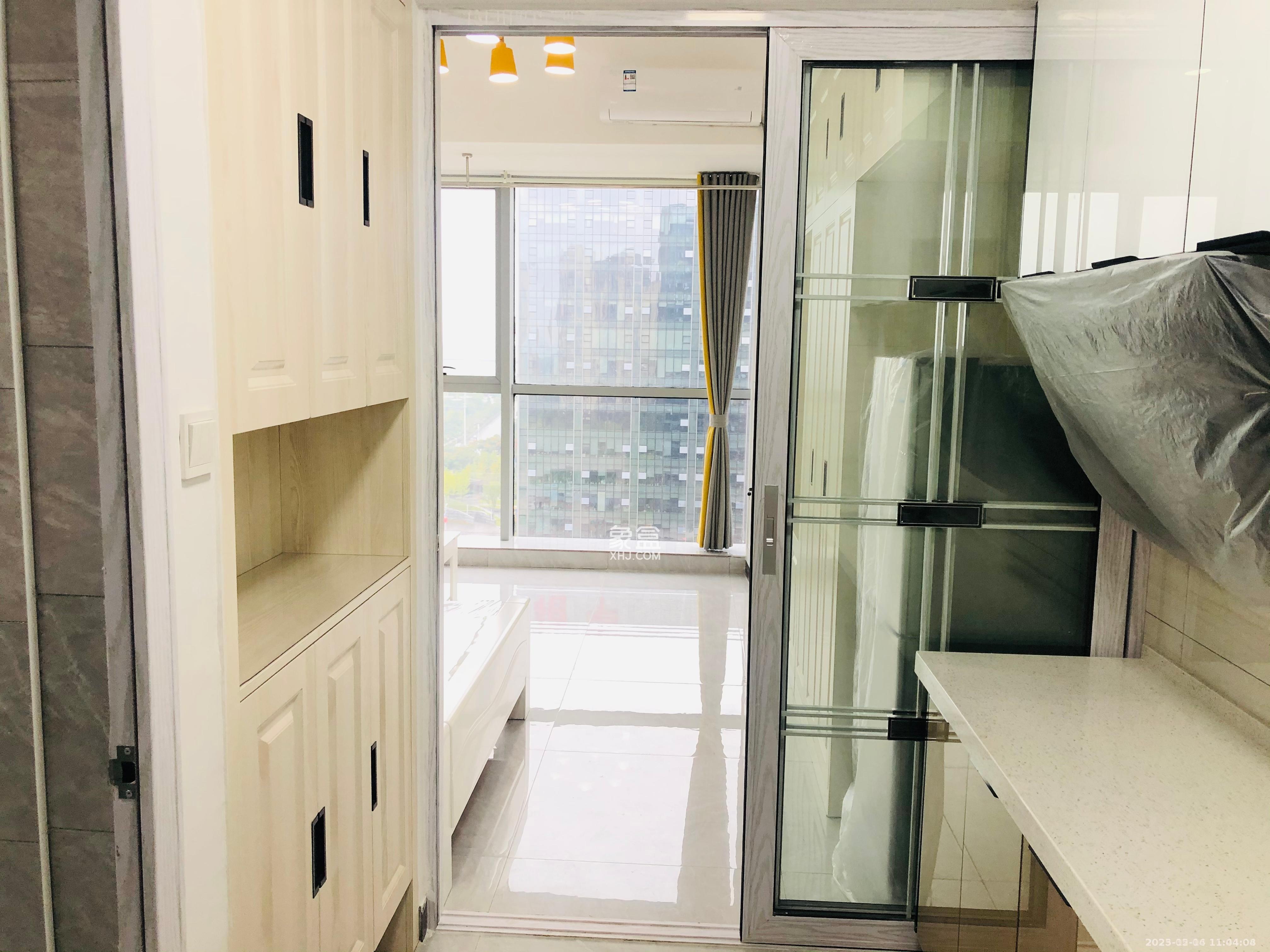 奥克斯滨仕花园(奥克斯洋湖广场/奥克斯中心)  1室1厅1卫    1900.0元/月 奥克斯滨仕花园(奥克斯洋湖广场/奥克斯中心)  1室1厅1卫    1900.0元/月室内图