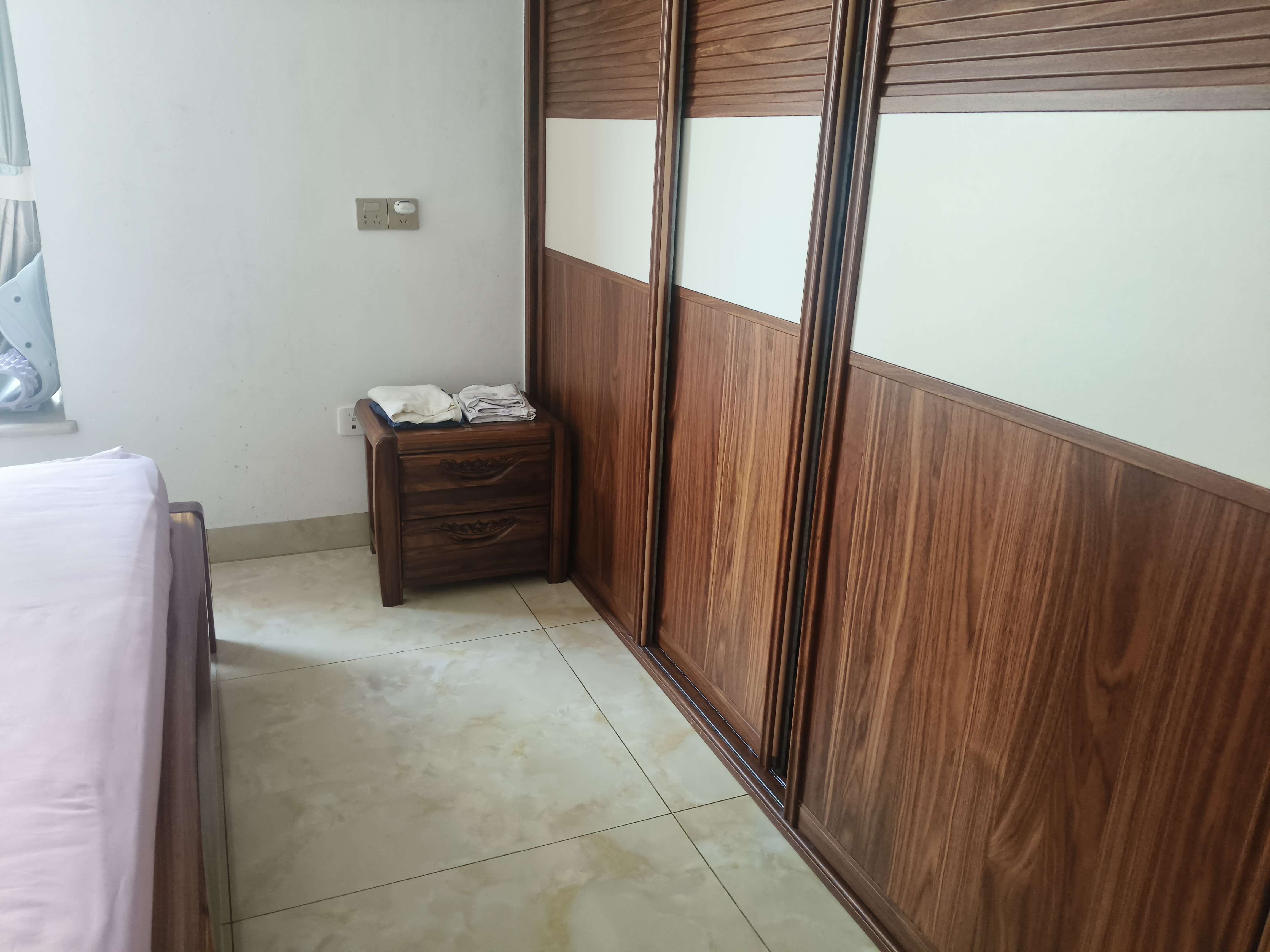 泉海好家园 3室2厅2卫 3600.0元/月 泉海好家园 3室2厅2卫 3600.0元/月室内图