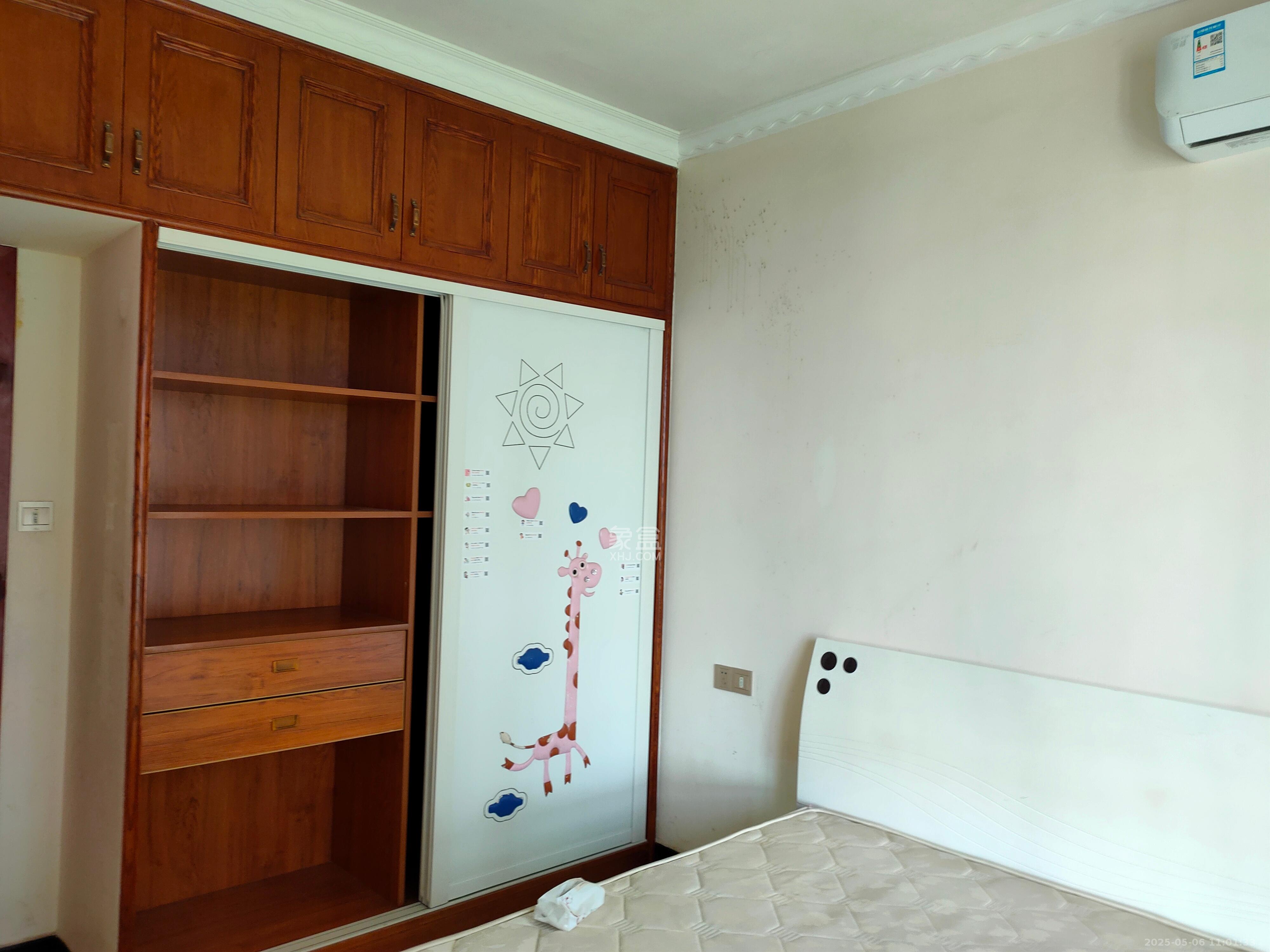 嘉顺苑 4室2厅2卫 3000.0元/月 嘉顺苑 4室2厅2卫 3000.0元/月室内图