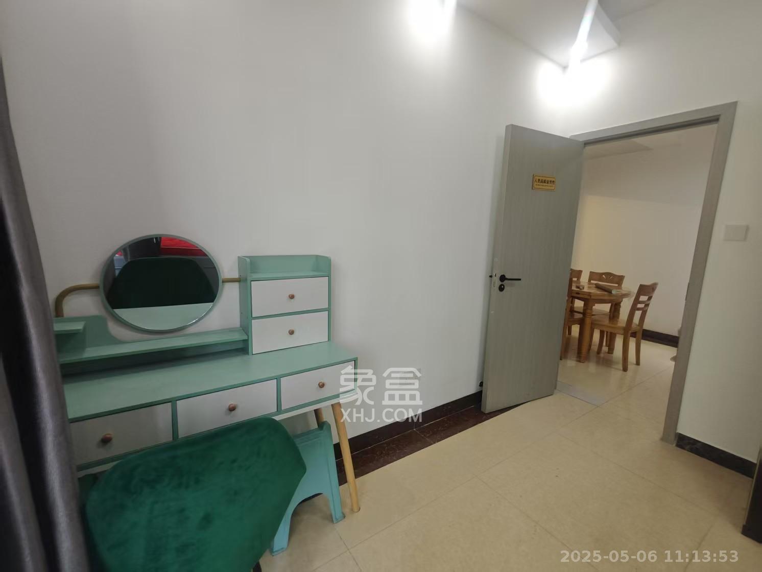 花桥钢材市场(花桥小区) 2室1厅1卫 1600.0元/月 花桥钢材市场(花桥小区) 2室1厅1卫 1600.0元/月室内图