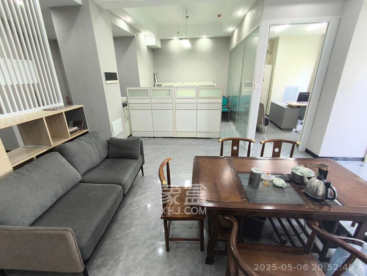 金鹰商业广场(金鹰商业大厦) 1室1厅1卫 3500.0元/月 金鹰商业广场(金鹰商业大厦) 1室1厅1卫 3500.0元/月室内图