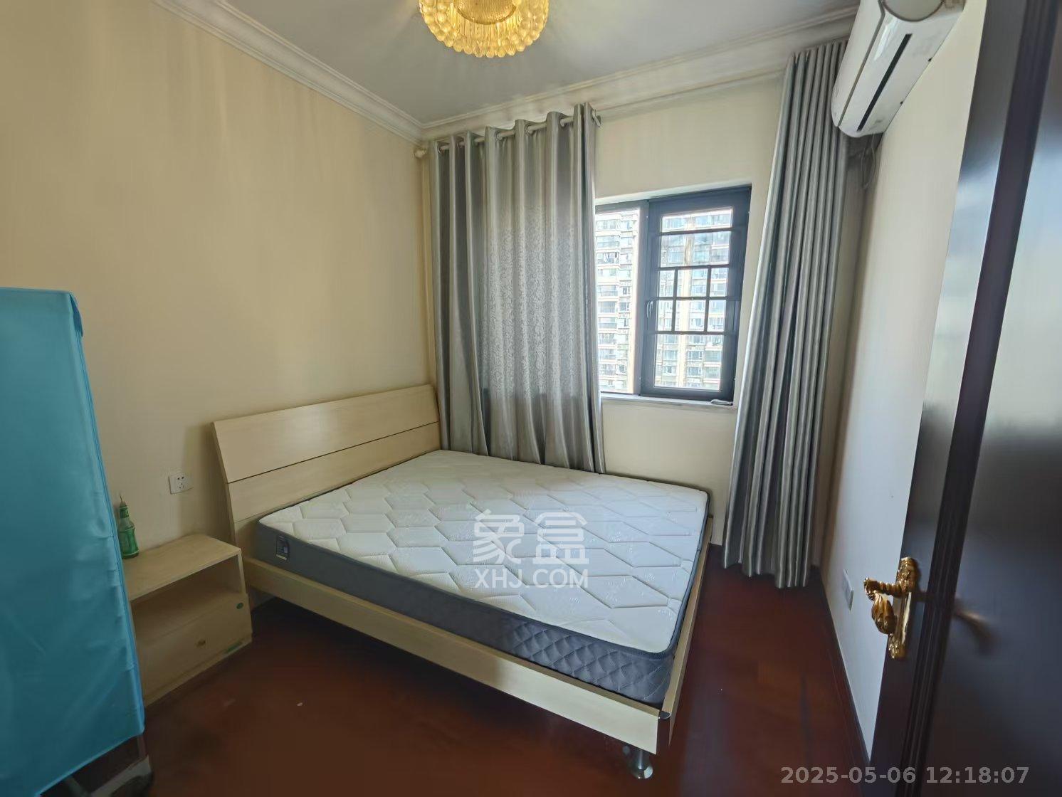 恒大御景天下城一期  3室2厅2卫    2400.0元/月 恒大御景天下城一期  3室2厅2卫    2400.0元/月室内图