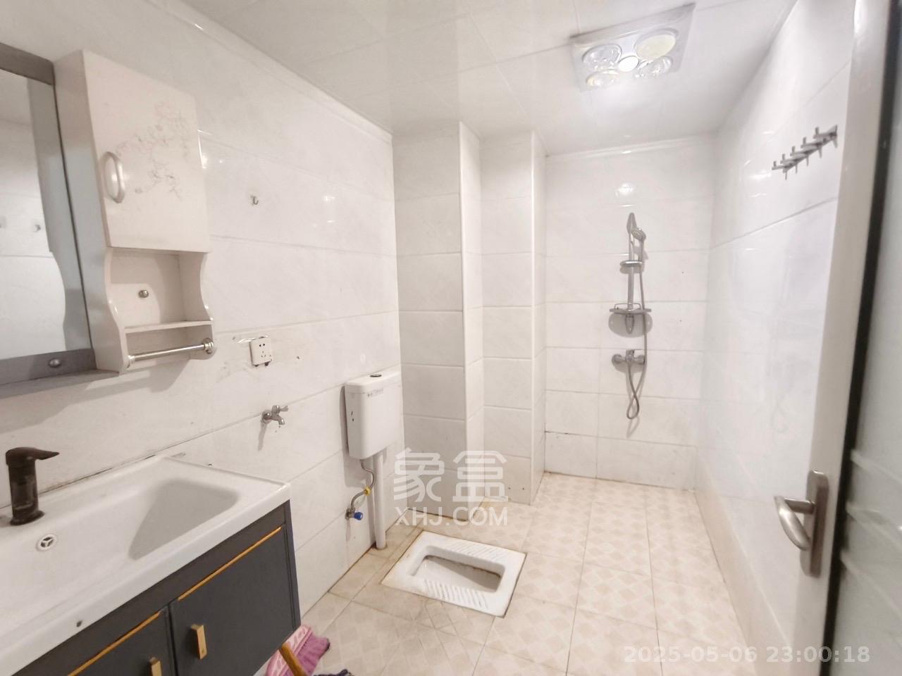 丰园城(鄱阳小区二期) 1室1厅1卫 1200.0元/月 丰园城(鄱阳小区二期) 1室1厅1卫 1200.0元/月室内图