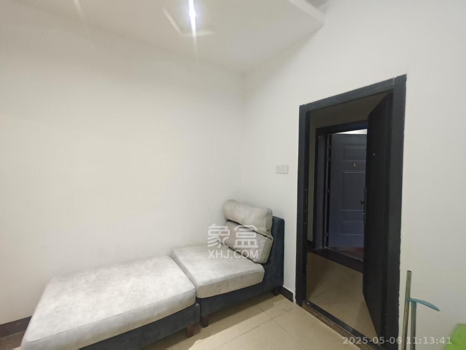 花桥钢材市场(花桥小区) 2室1厅1卫 1600.0元/月 花桥钢材市场(花桥小区) 2室1厅1卫 1600.0元/月室内图