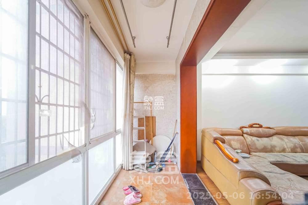城市山水豪园（山水城市风景）  3室2厅2卫   2600.00元/月室内图