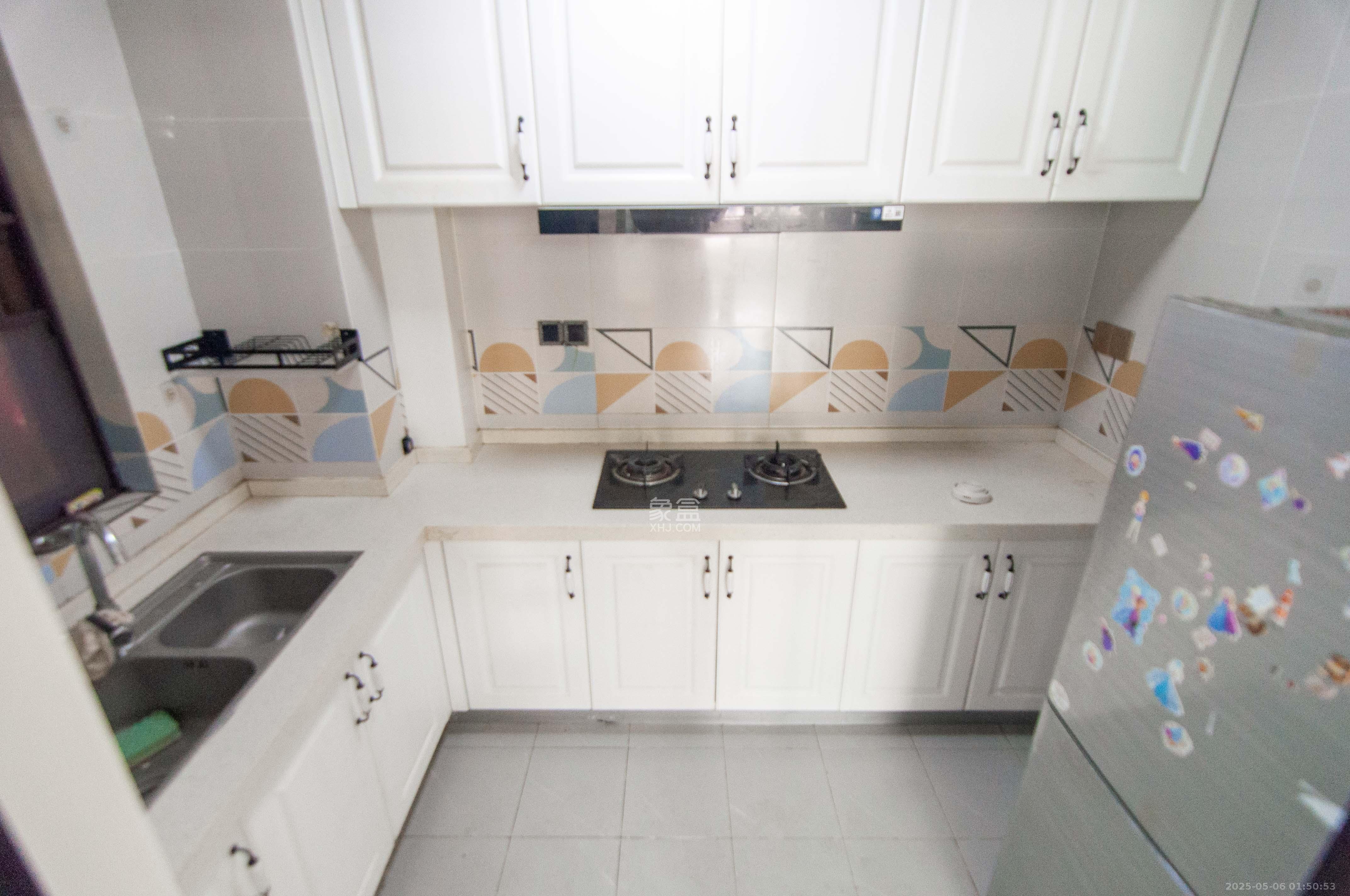 卓越浅水湾 3室2厅2卫 115.0万 卓越浅水湾 3室2厅2卫 115.0万厨房