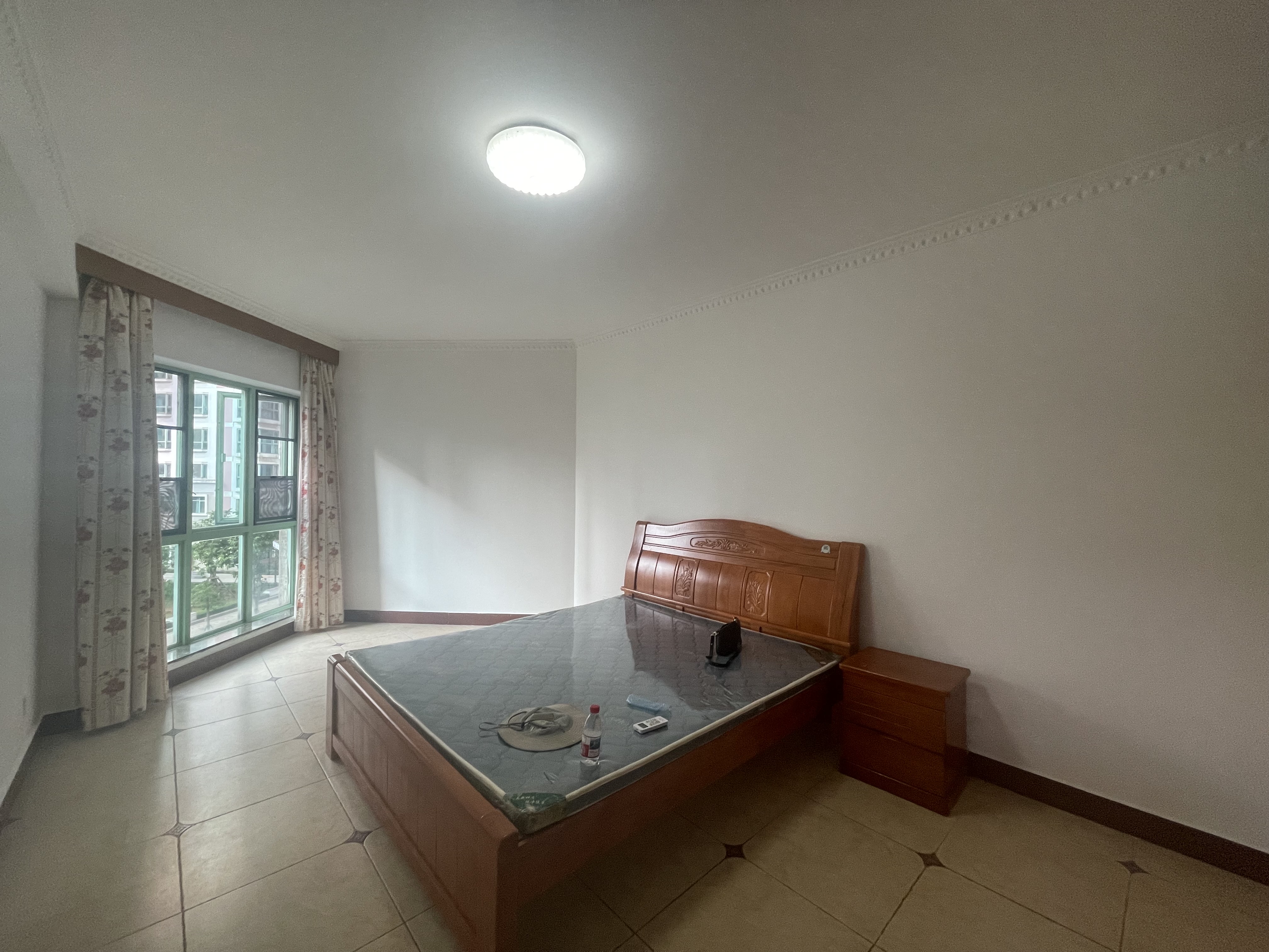 置地花园 3室2厅2卫 3000.0元/月 置地花园 3室2厅2卫 3000.0元/月室内图