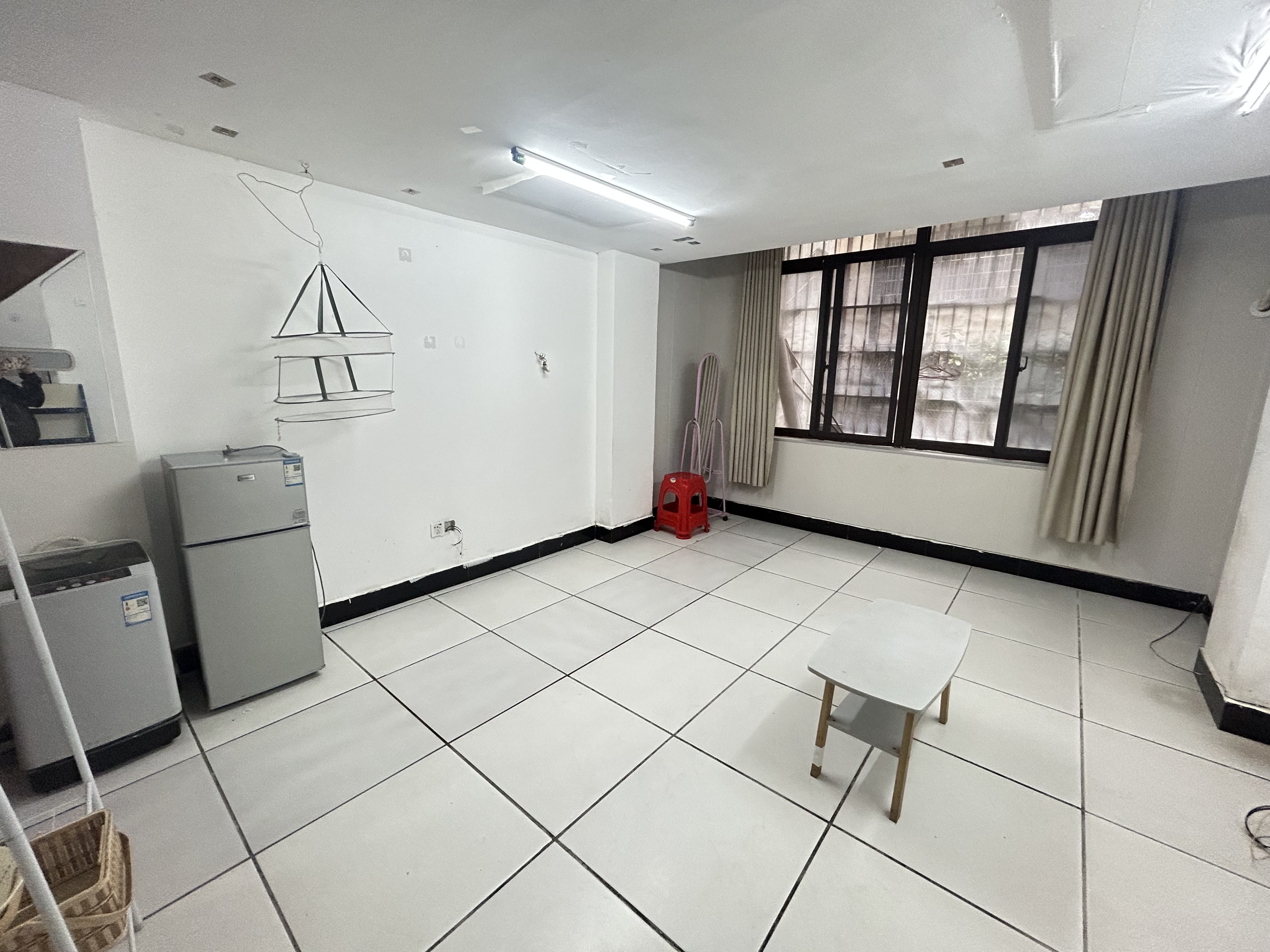 飞龙公寓 1室1厅1卫 42.0万 飞龙公寓 1室1厅1卫 42.0万室内图