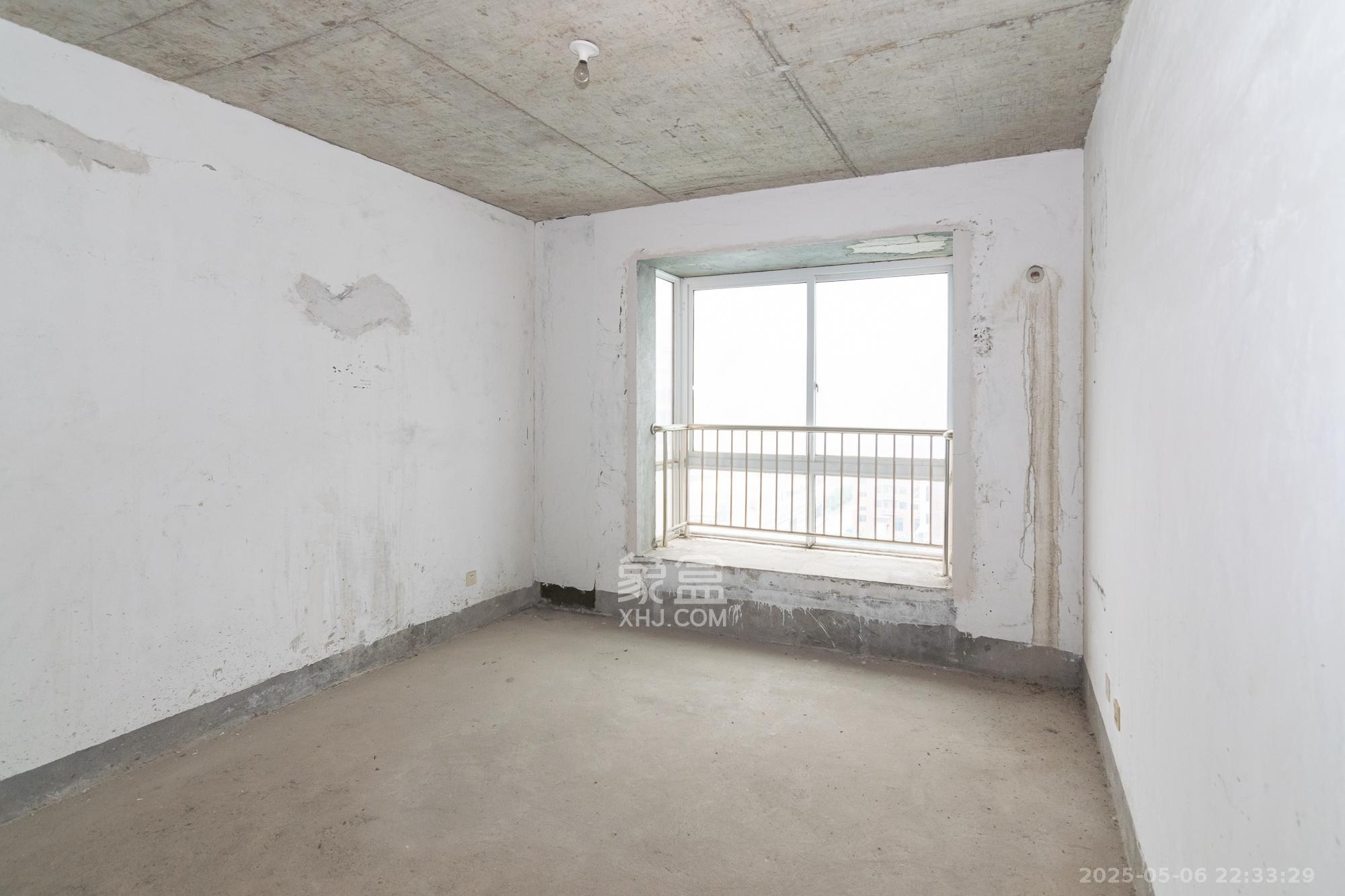 普瑞斯堡 4室2厅2卫 80.0万 普瑞斯堡 4室2厅2卫 80.0万卧室