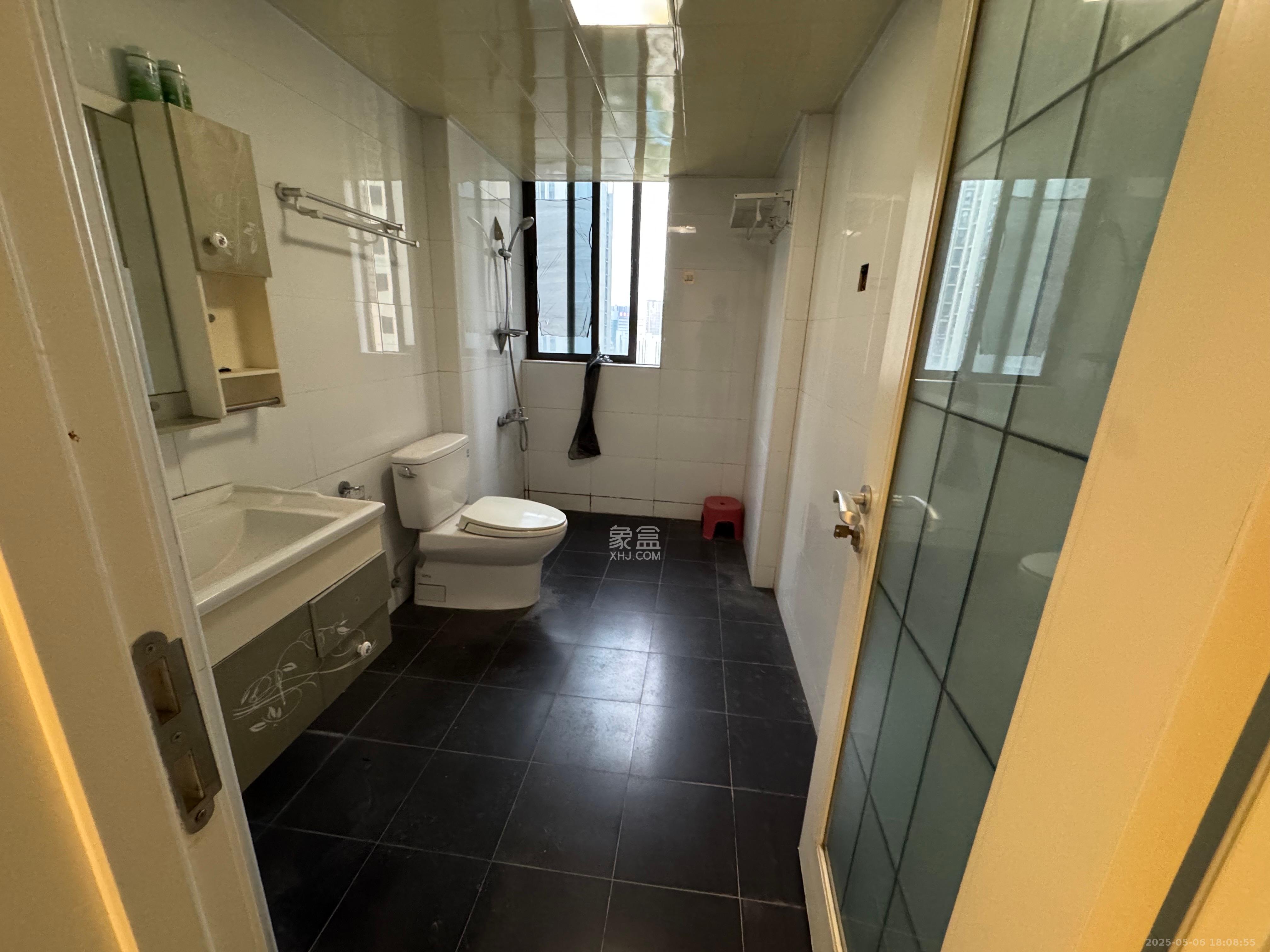 通用时代国际社区 3室1厅2卫 3000.0元/月 通用时代国际社区 3室1厅2卫 3000.0元/月室内图