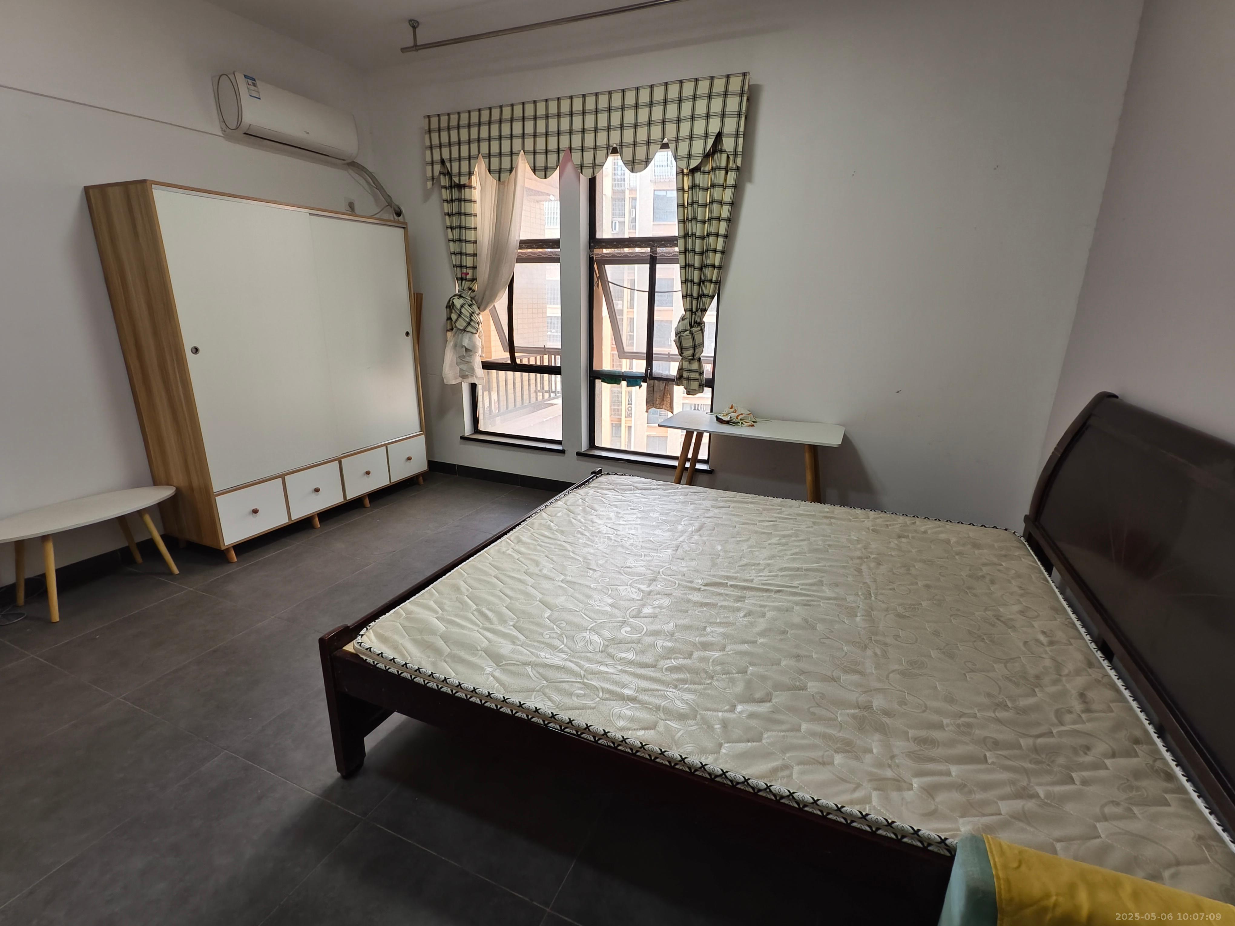 安泰嘉园(湘府邻伴) 1室1厅1卫 1400.0元/月 安泰嘉园(湘府邻伴) 1室1厅1卫 1400.0元/月室内图