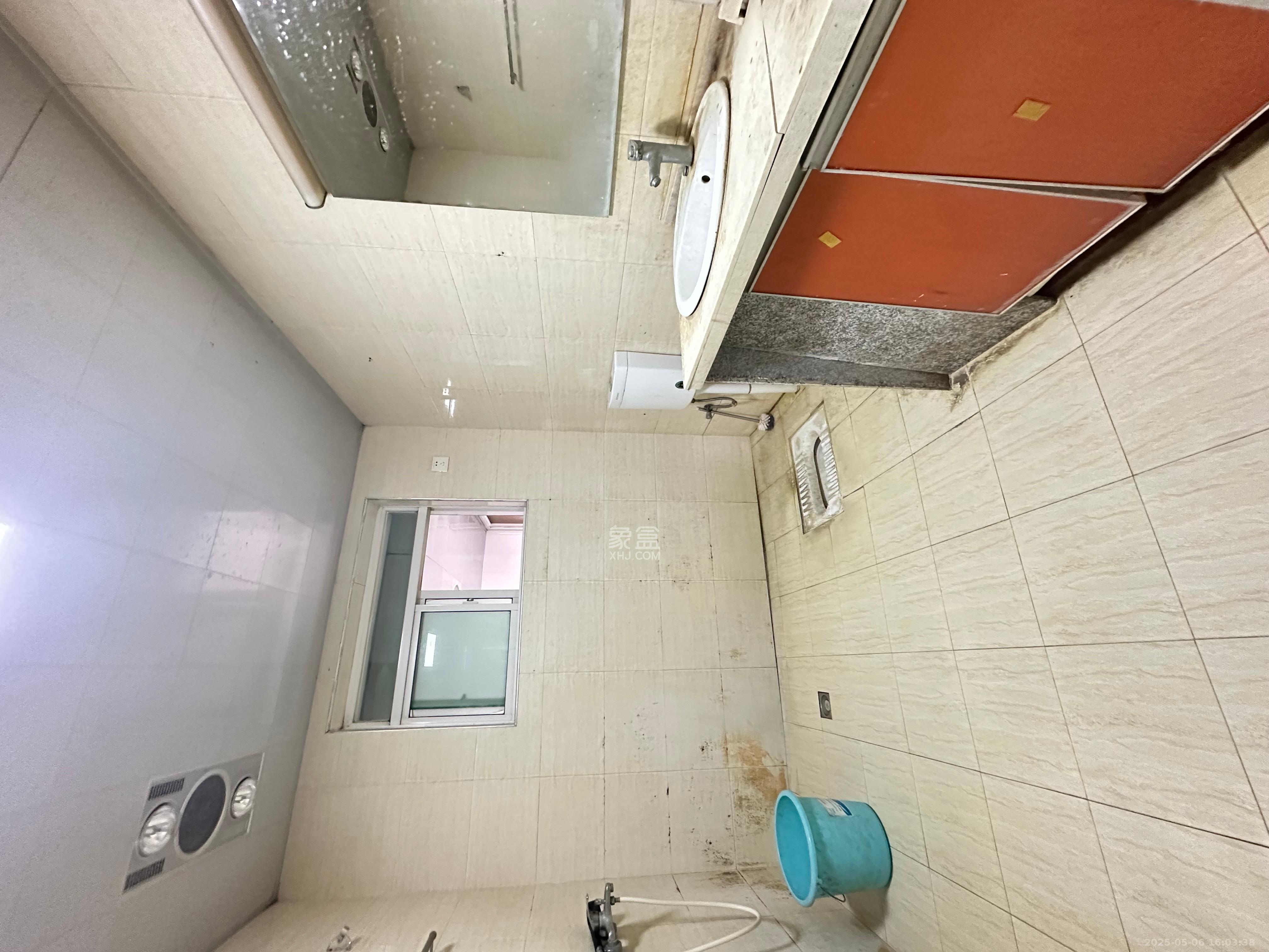 左岸春天 4室2厅1卫 2600.0元/月 左岸春天 4室2厅1卫 2600.0元/月室内图