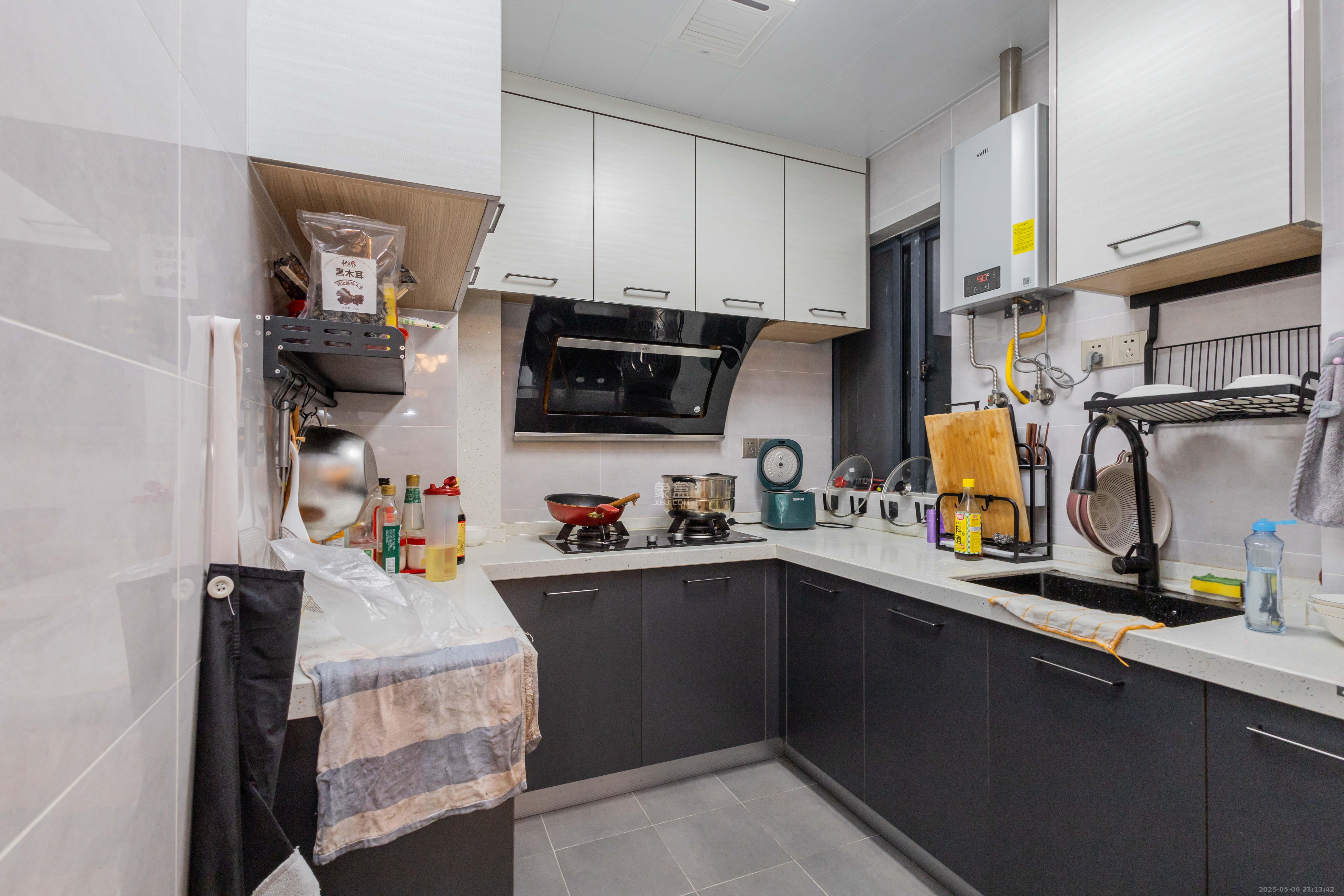 辉宏橄榄城 3室2厅1卫 69.8万 辉宏橄榄城 3室2厅1卫 69.8万厨房