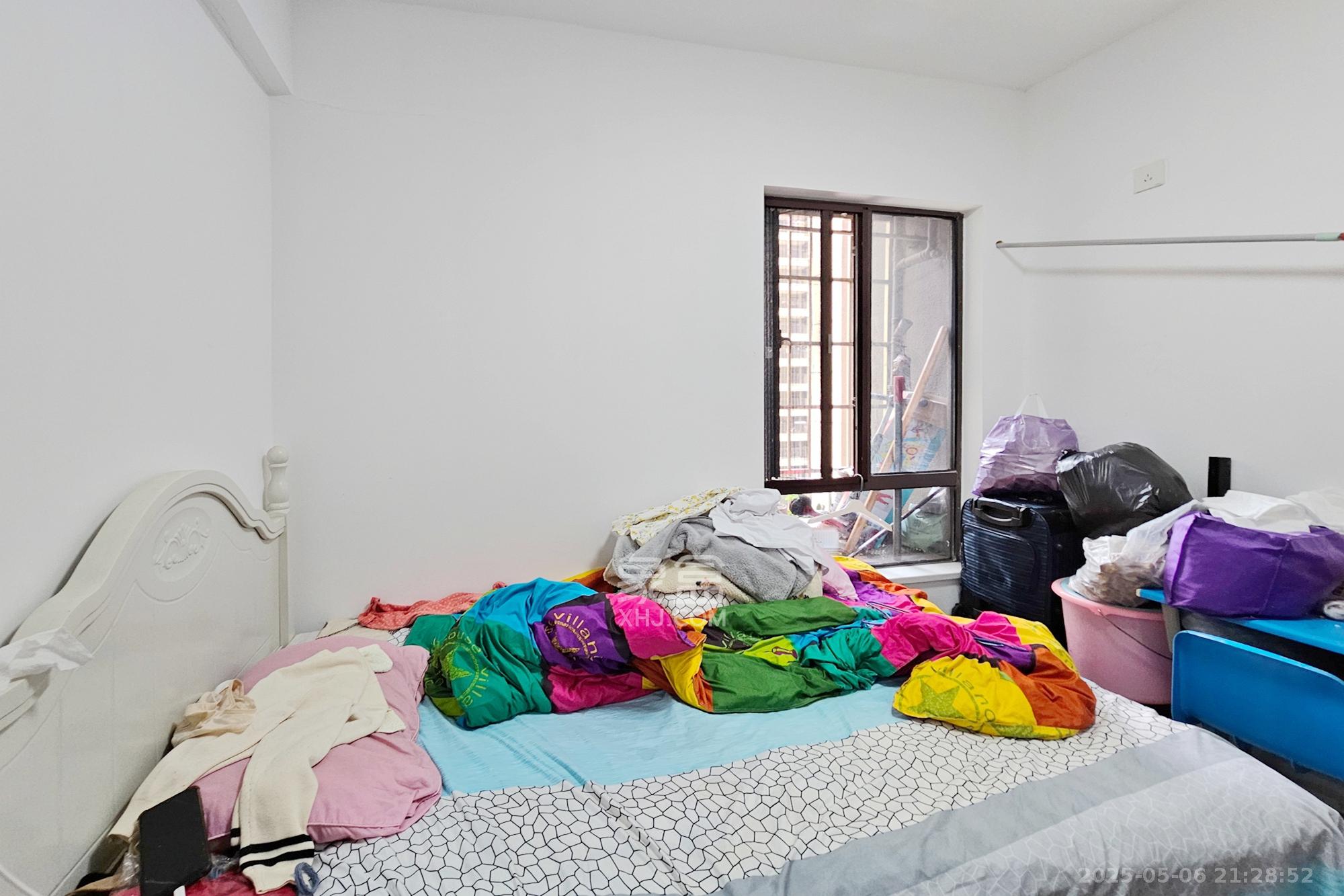 阳光城尚东湾蓝莓苑  3室2厅1卫    95.0万 阳光城尚东湾蓝莓苑  3室2厅1卫    95.0万卧室