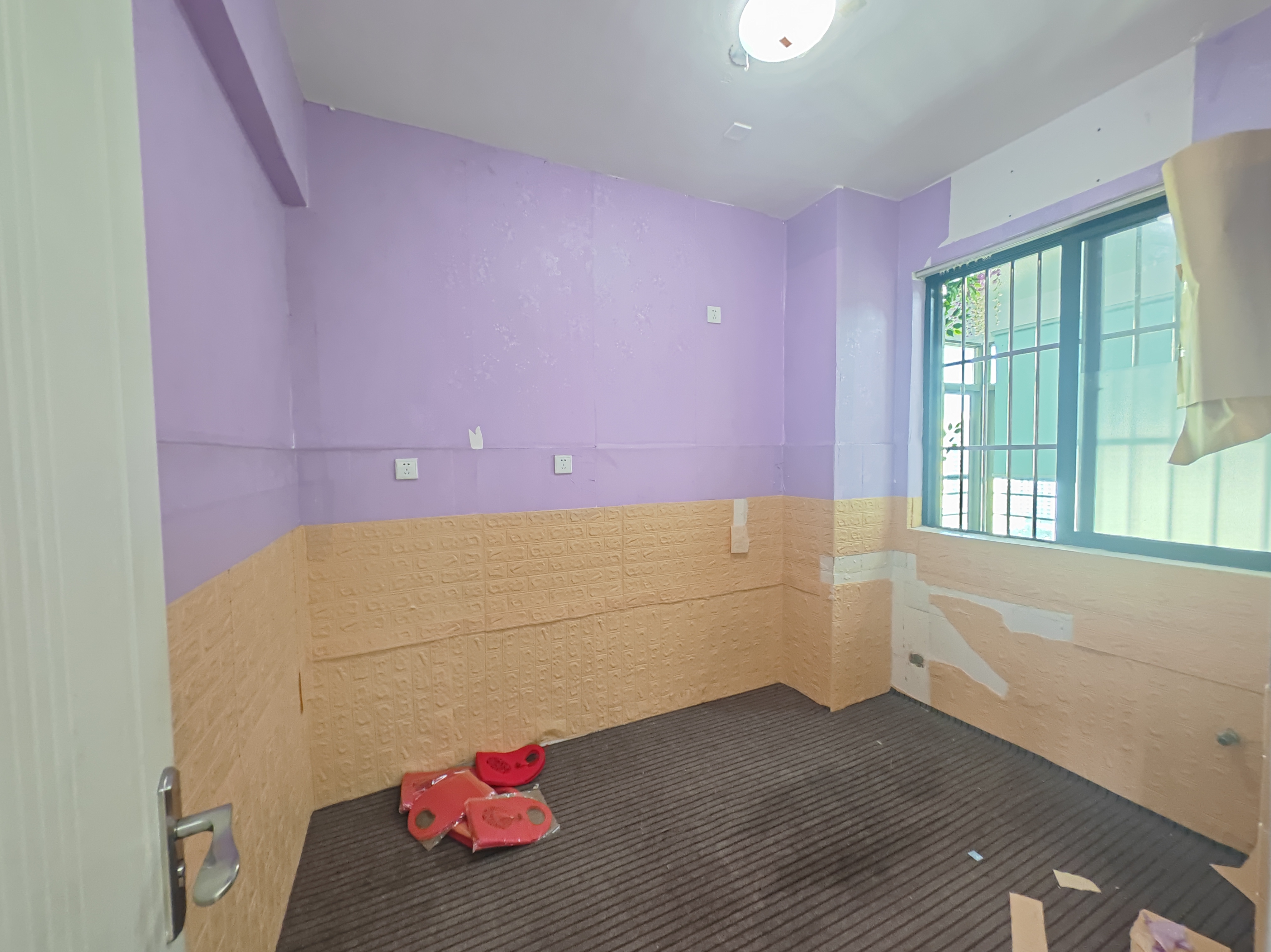 玉沙广场(京华城)  4室2厅2卫    200.0万 玉沙广场(京华城)  4室2厅2卫    200.0万客厅