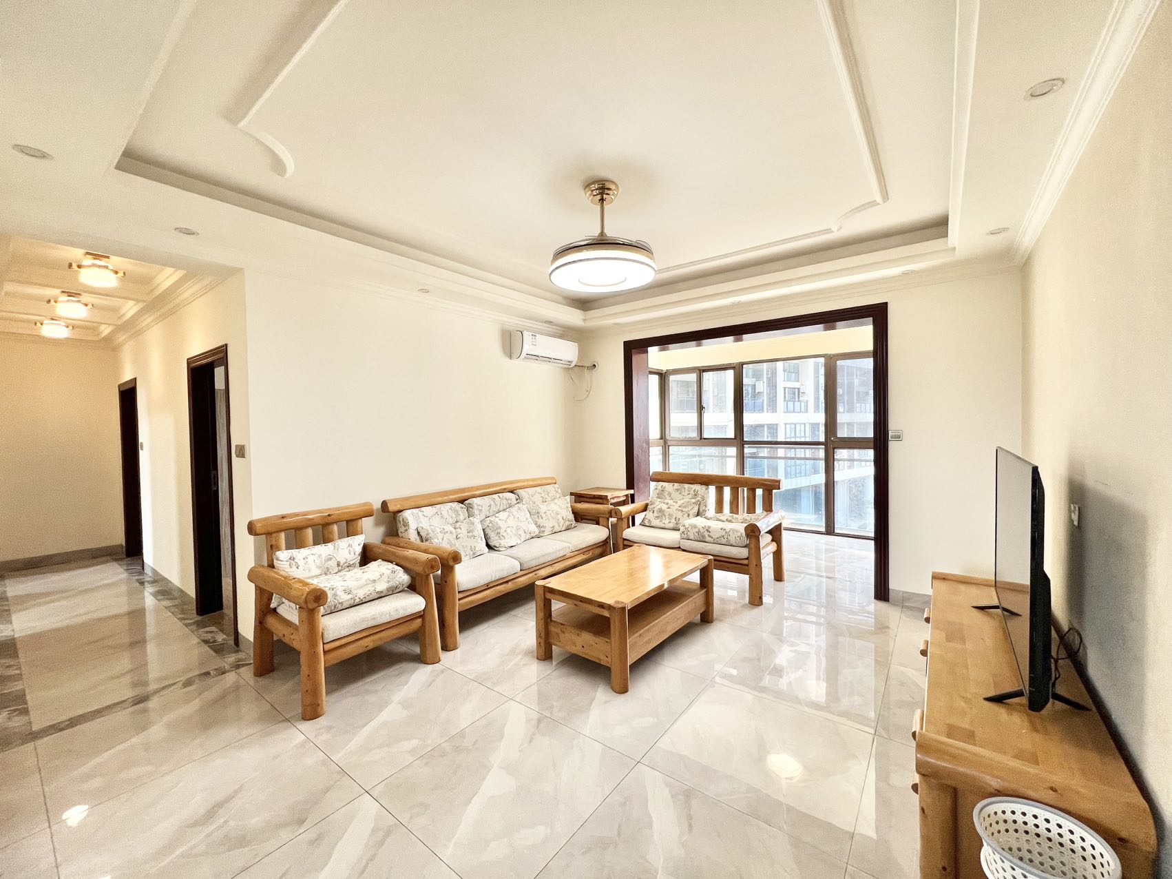 保利中央海岸一二期 4室2厅2卫 3600.0元/月 保利中央海岸一二期 4室2厅2卫 3600.0元/月室内图