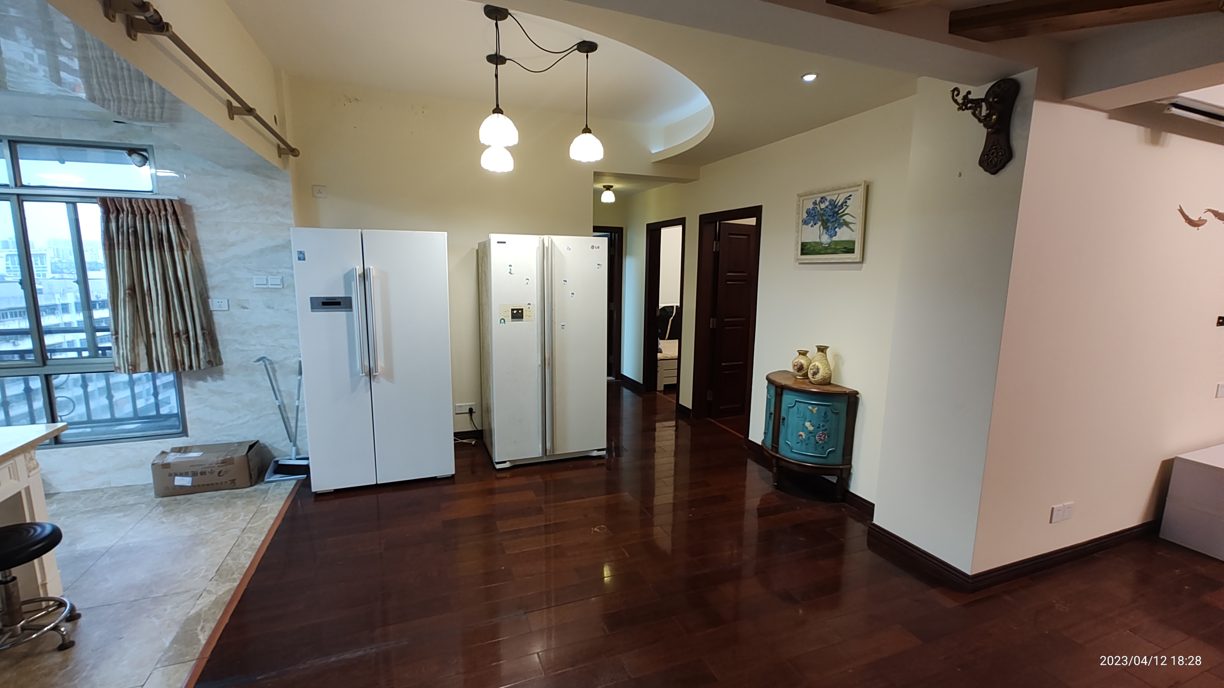 南海绿洲 4室2厅3卫 4500.0元/月 南海绿洲 4室2厅3卫 4500.0元/月室内图