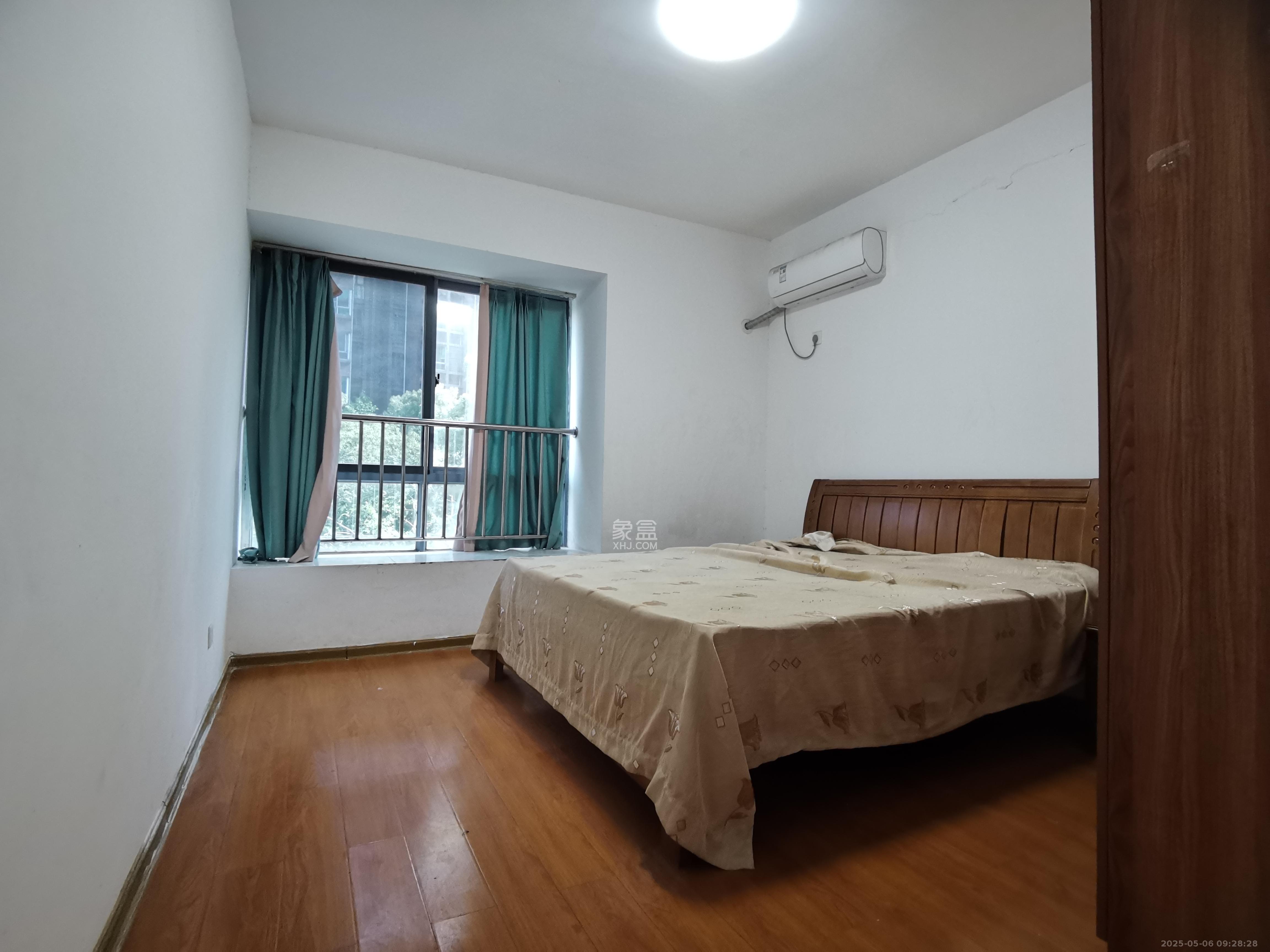 夏威夷碧水春城（碧桂园城市花园）  3室2厅2卫   2500.00元/月室内图
