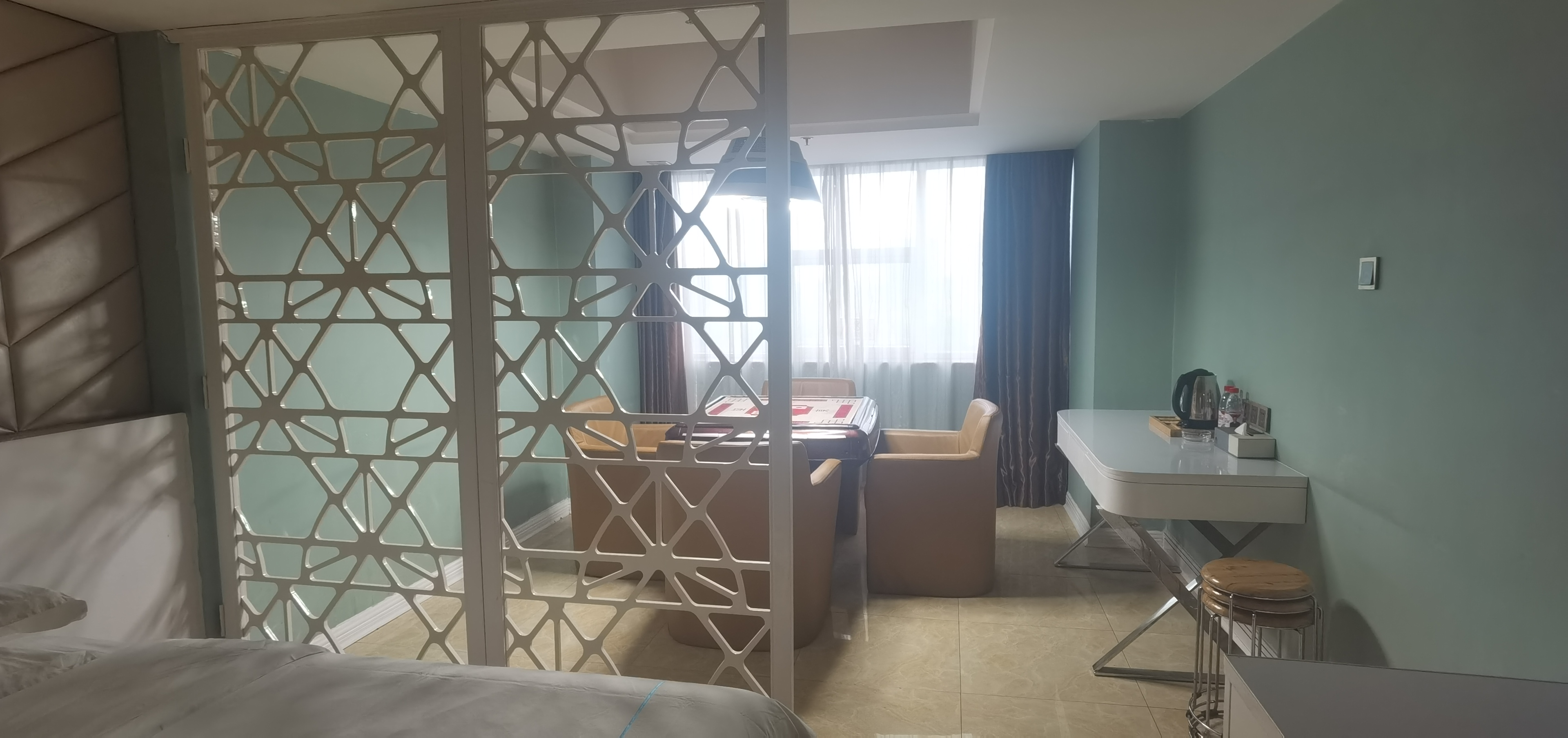 财智公馆大厦(瑞士国际酒店)  1室0厅1卫    17.8万 财智公馆大厦(瑞士国际酒店)  1室0厅1卫    17.8万客厅