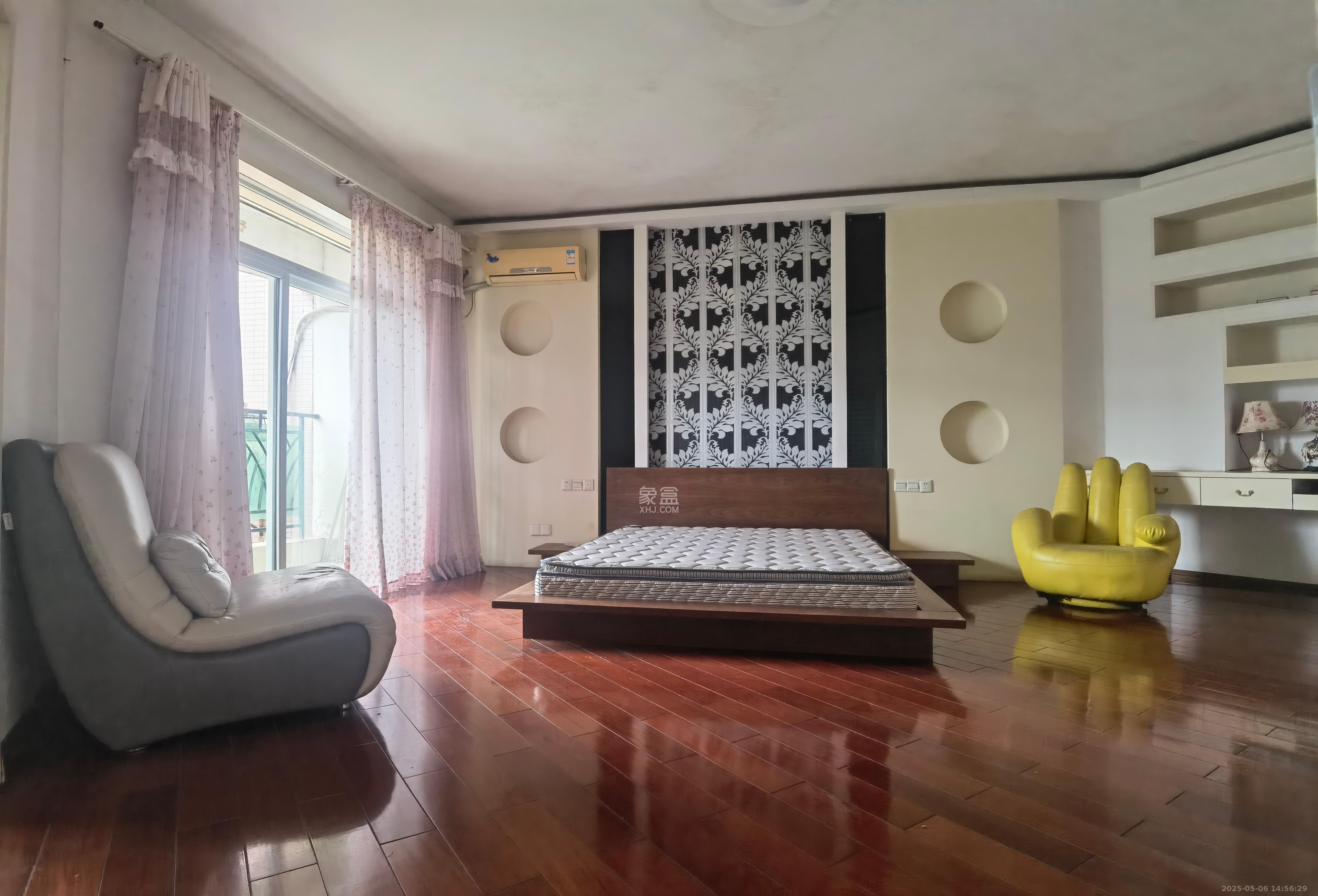 左岸春天 4室2厅2卫 4200.0元/月 左岸春天 4室2厅2卫 4200.0元/月室内图